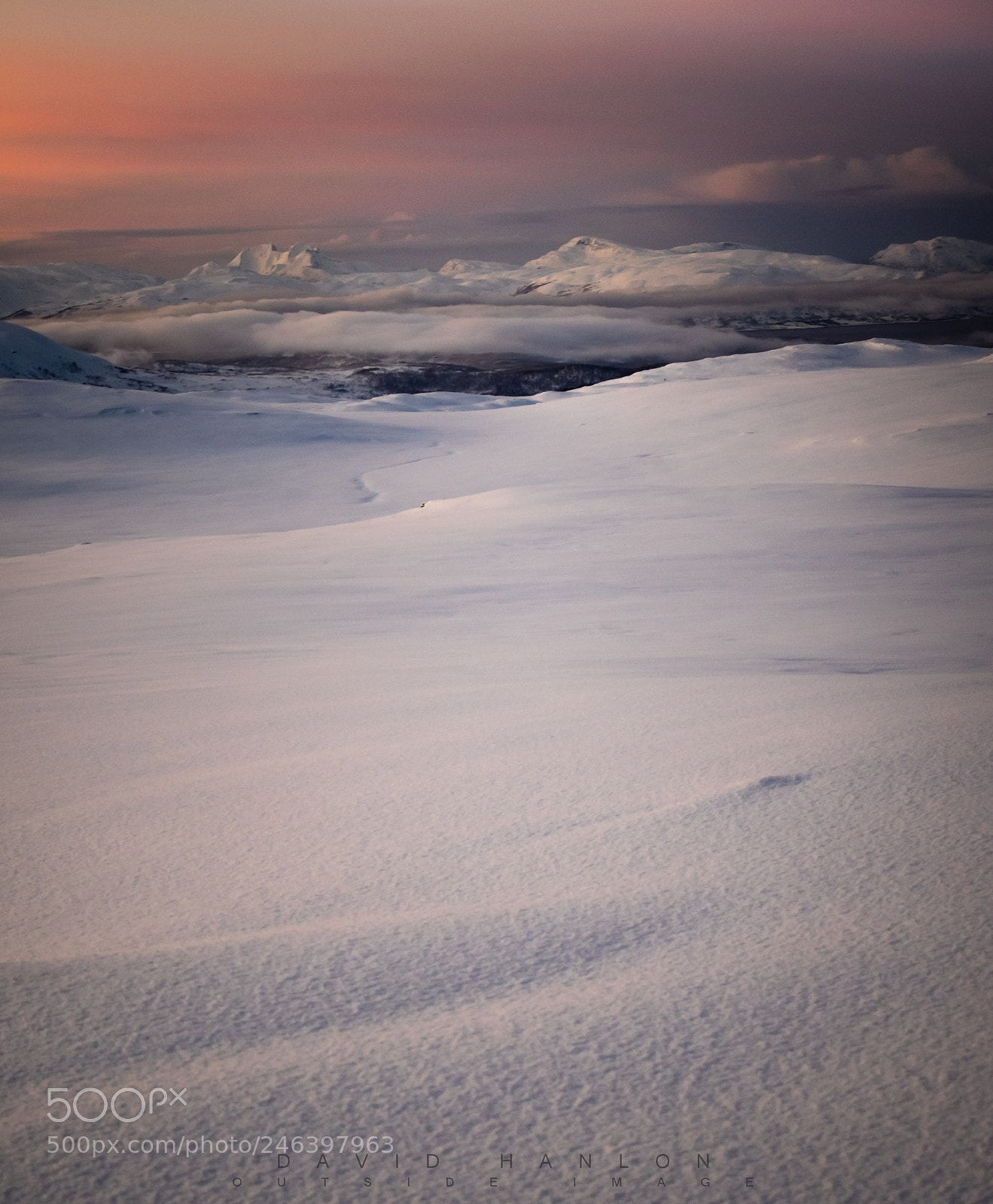 Olympus OM-D E-M1 sample photo. Cold below photography
