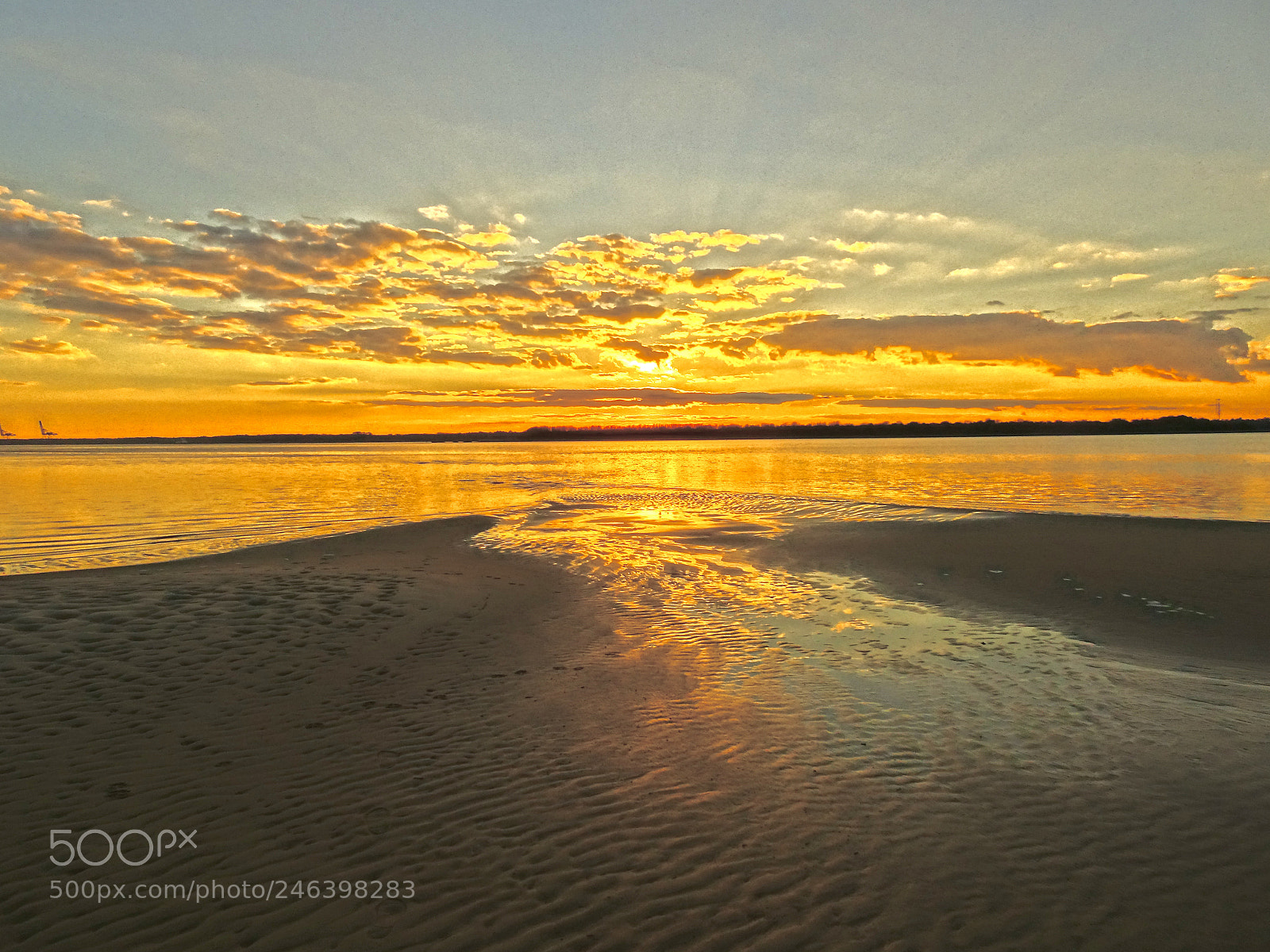 Sony Cyber-shot DSC-HX90V sample photo. A sunset dessert photography