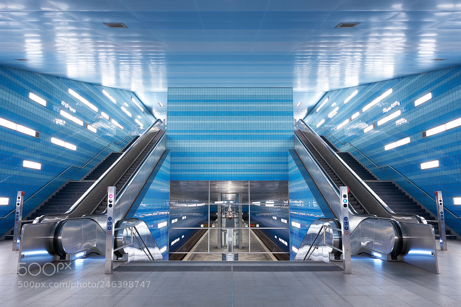 Sony a7R II sample photo. Hamburg day photography