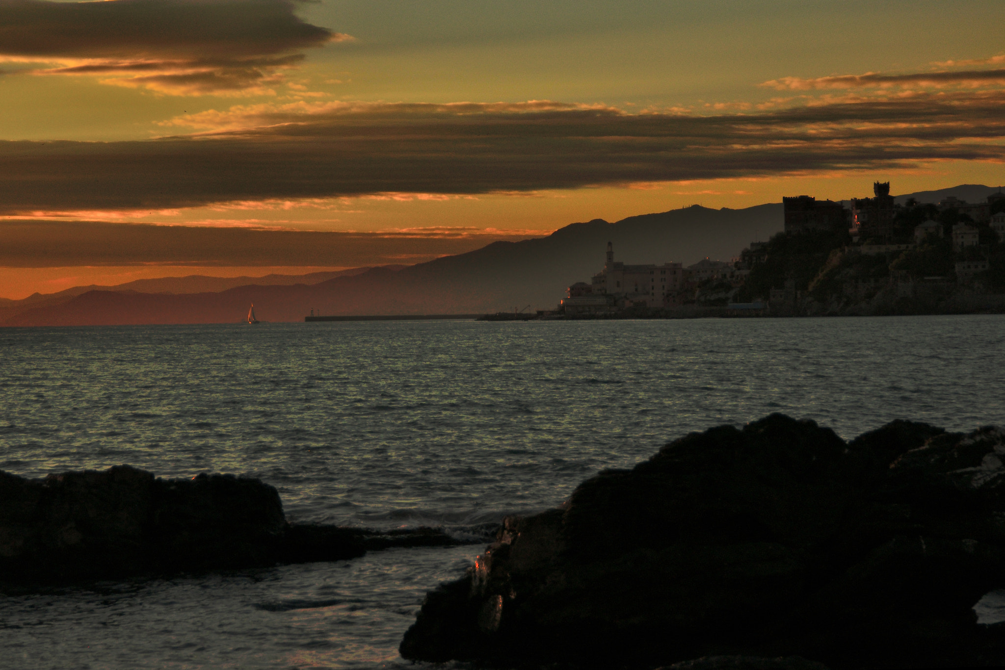 Nikon D90 sample photo. Sunset at boccadasse - genova photography