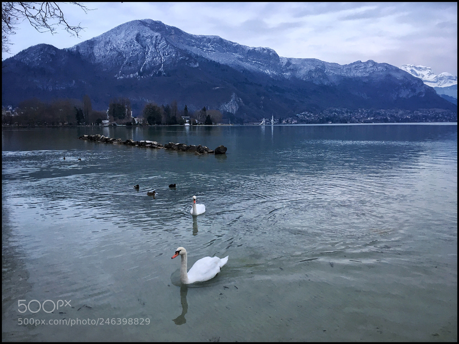 Apple iPhone SE sample photo. Annecy 6 photography