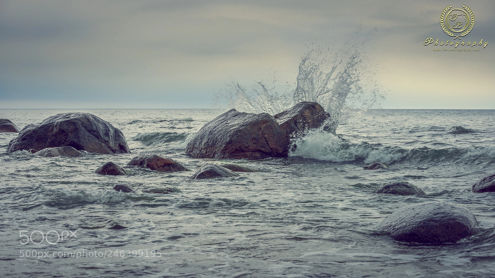 Nikon D800 sample photo. Fels in der brandung photography
