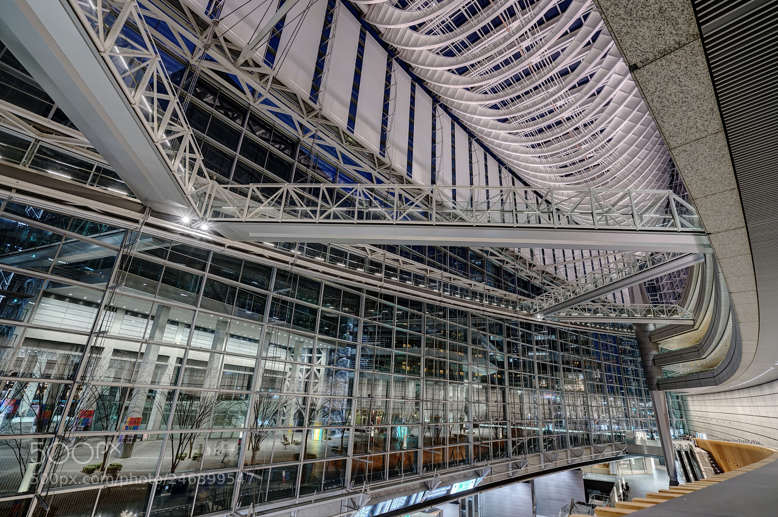 Sony a7R II sample photo. Tokyo international forum photography