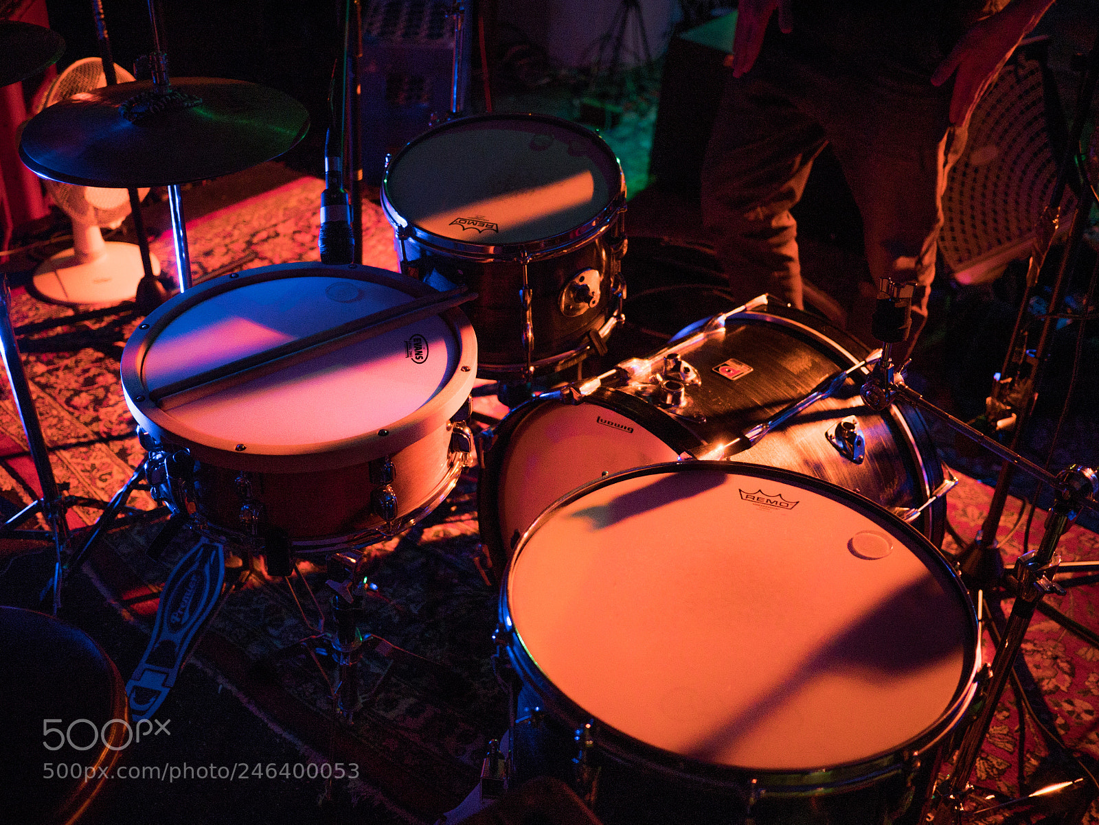 Panasonic Lumix DMC-GX85 (Lumix DMC-GX80 / Lumix DMC-GX7 Mark II) sample photo. Red drums photography