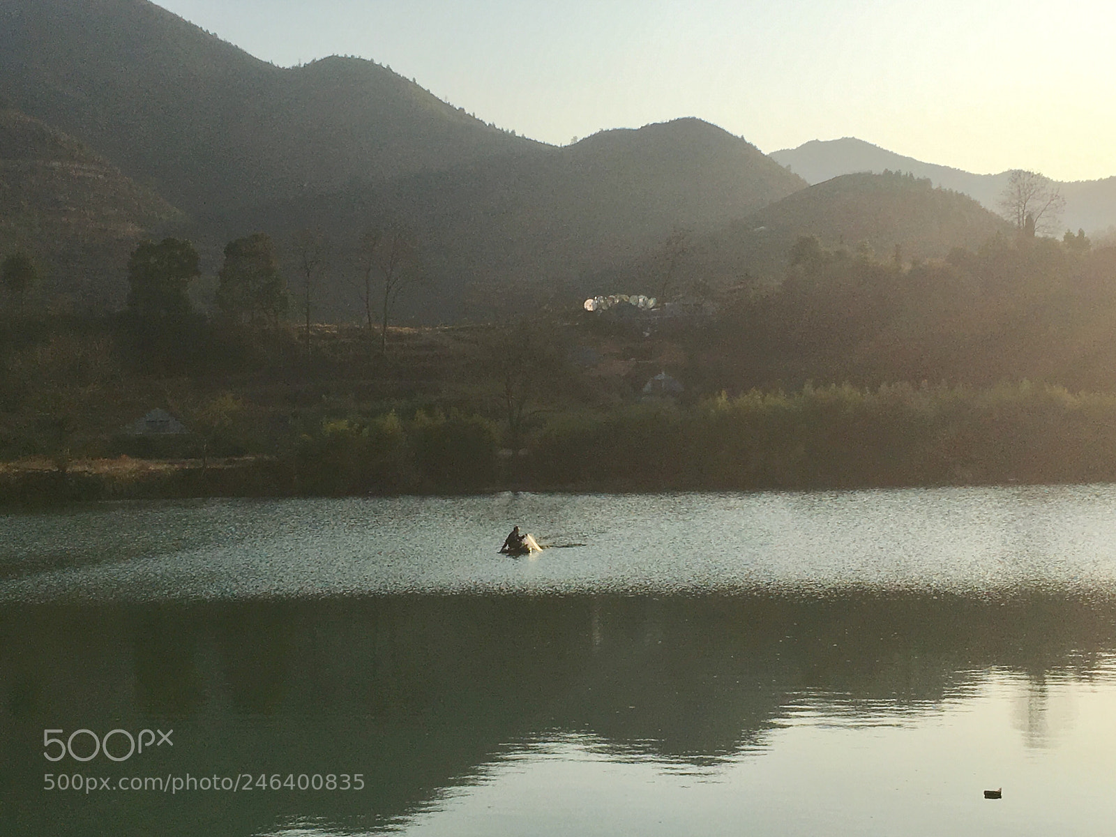 Apple iPhone 6s sample photo. Fishing捕鱼 photography
