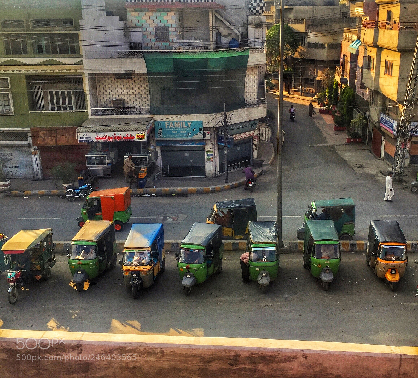 Apple iPhone 6 Plus sample photo. Tuk tuk photography