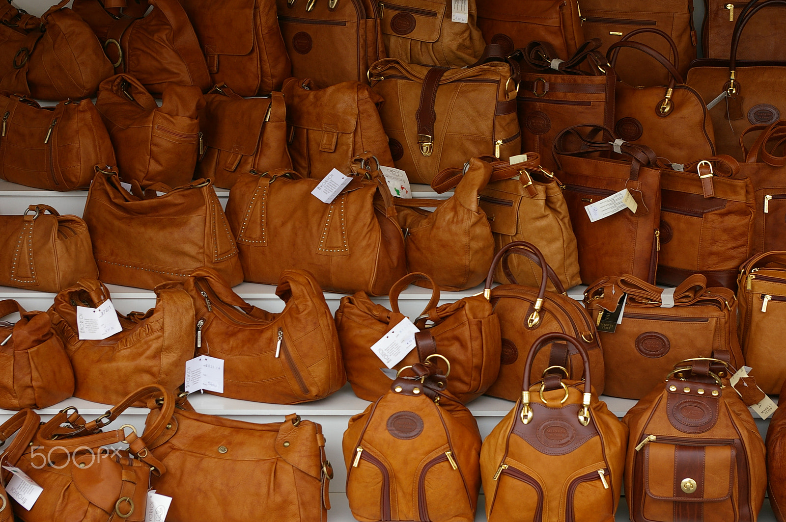 Pentax *ist DS2 sample photo. Leather bags photography