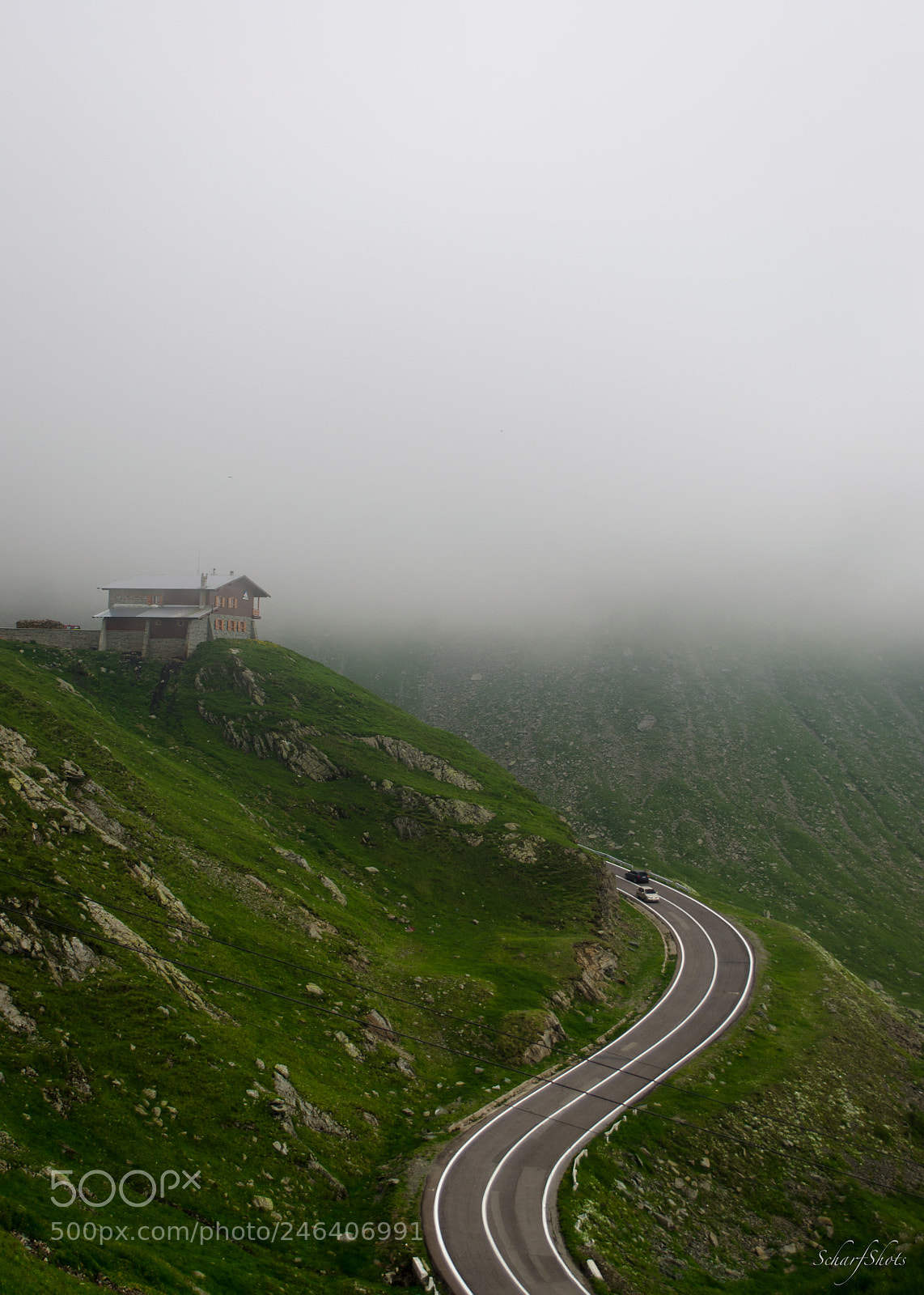 Nikon D5100 sample photo. Round the bend photography