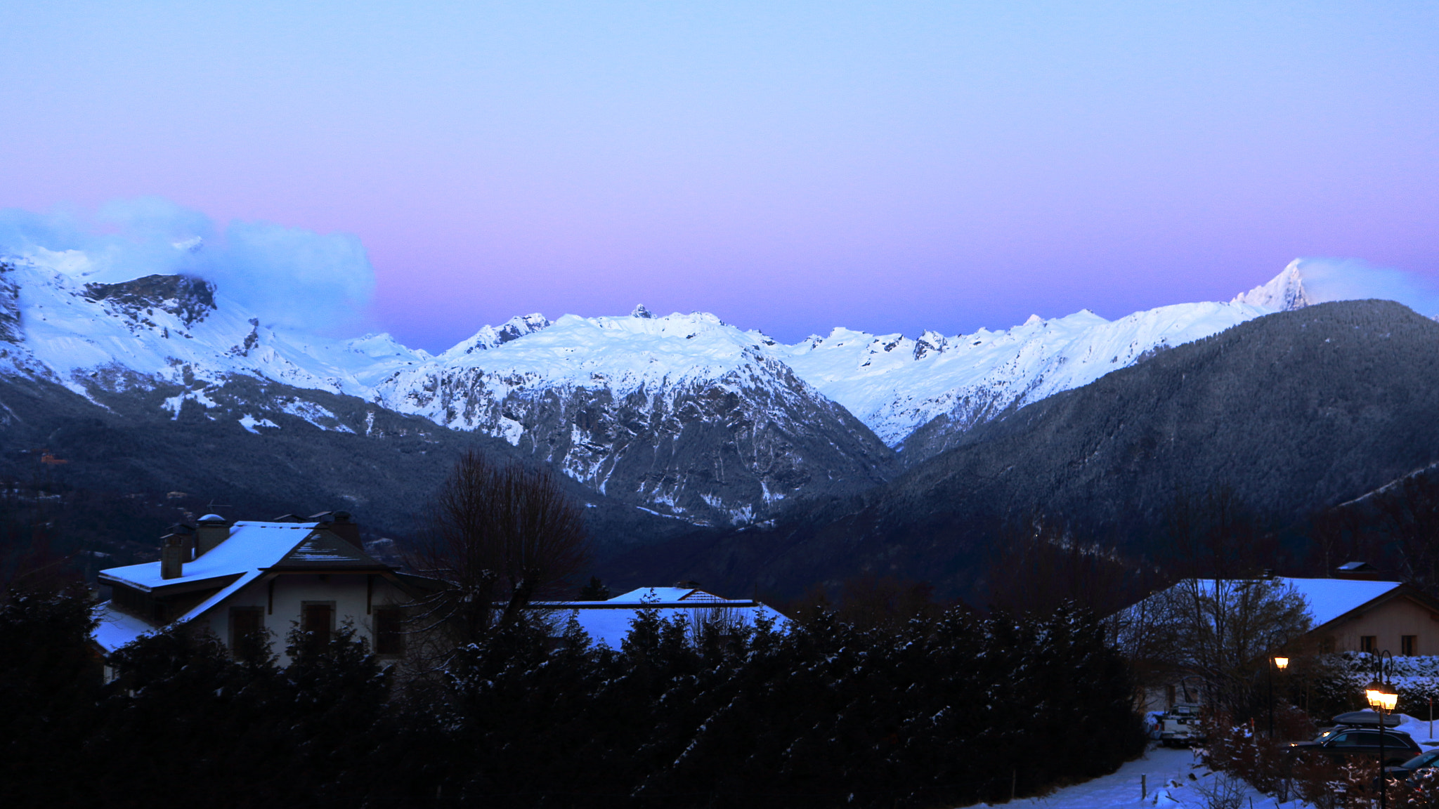 Canon EF-S 17-55mm F2.8 IS USM sample photo. Combloux photography