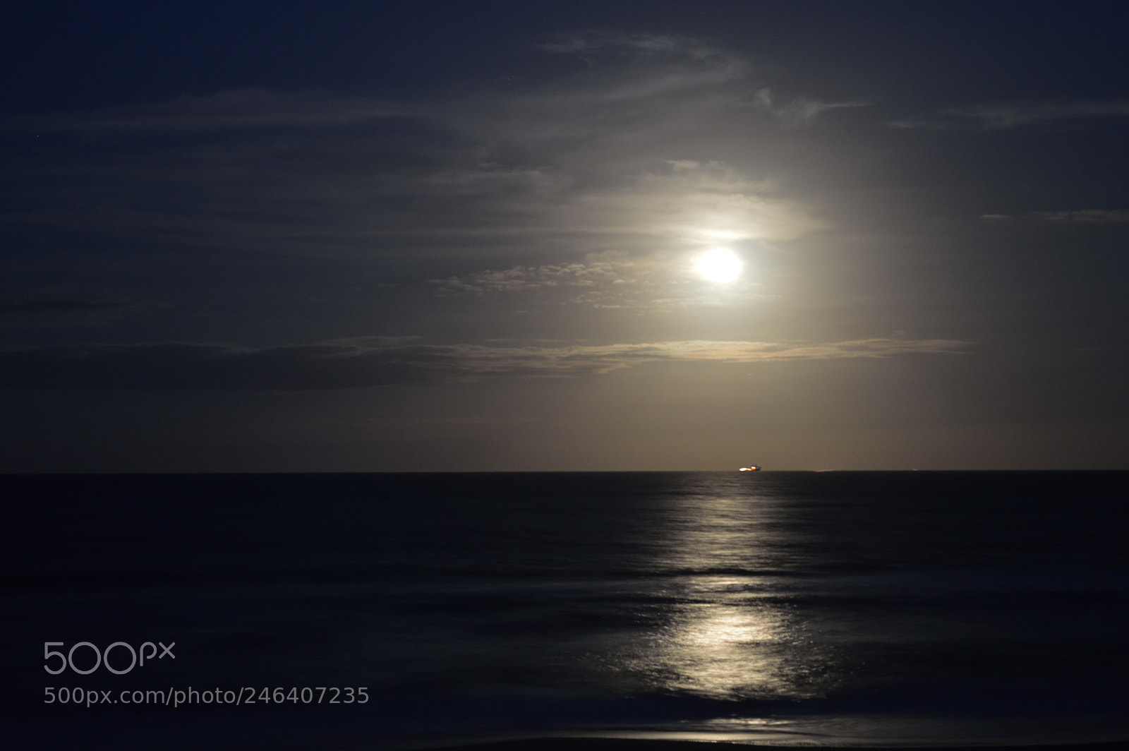 Nikon D3200 sample photo. Moonrise cruise photography