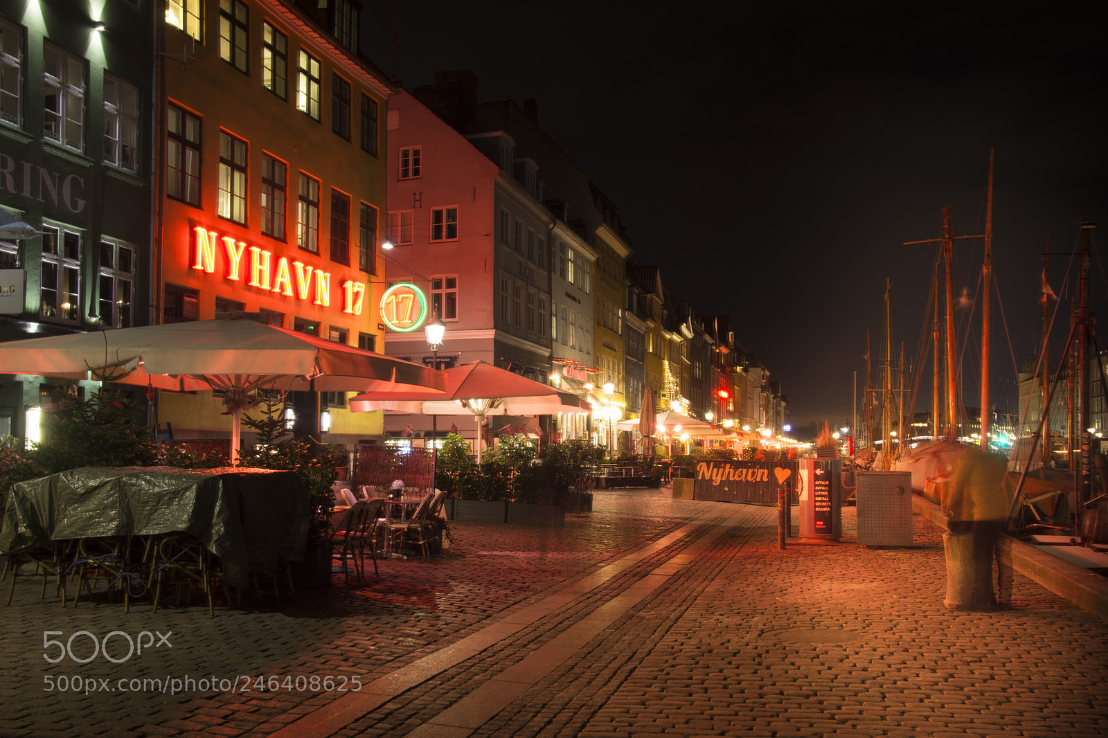 Nikon D7200 sample photo. Nyhavn by night photography