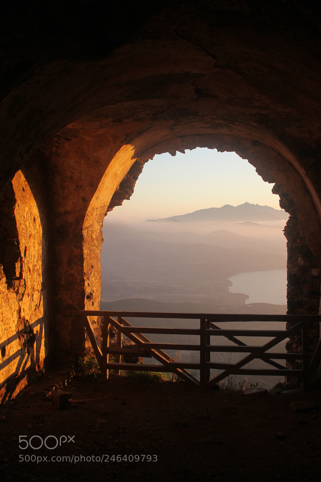 Canon EOS 50D sample photo. Elba island from the photography