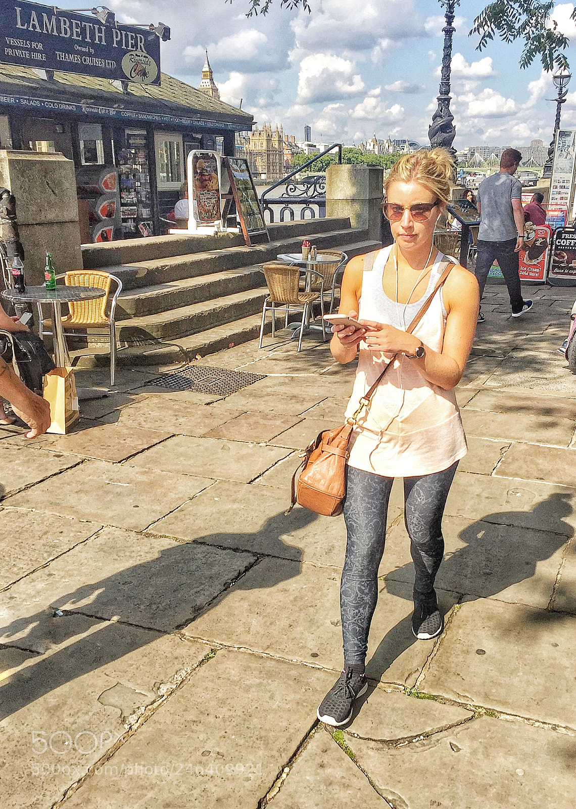 Apple iPhone 6 sample photo. Lambeth pier photography