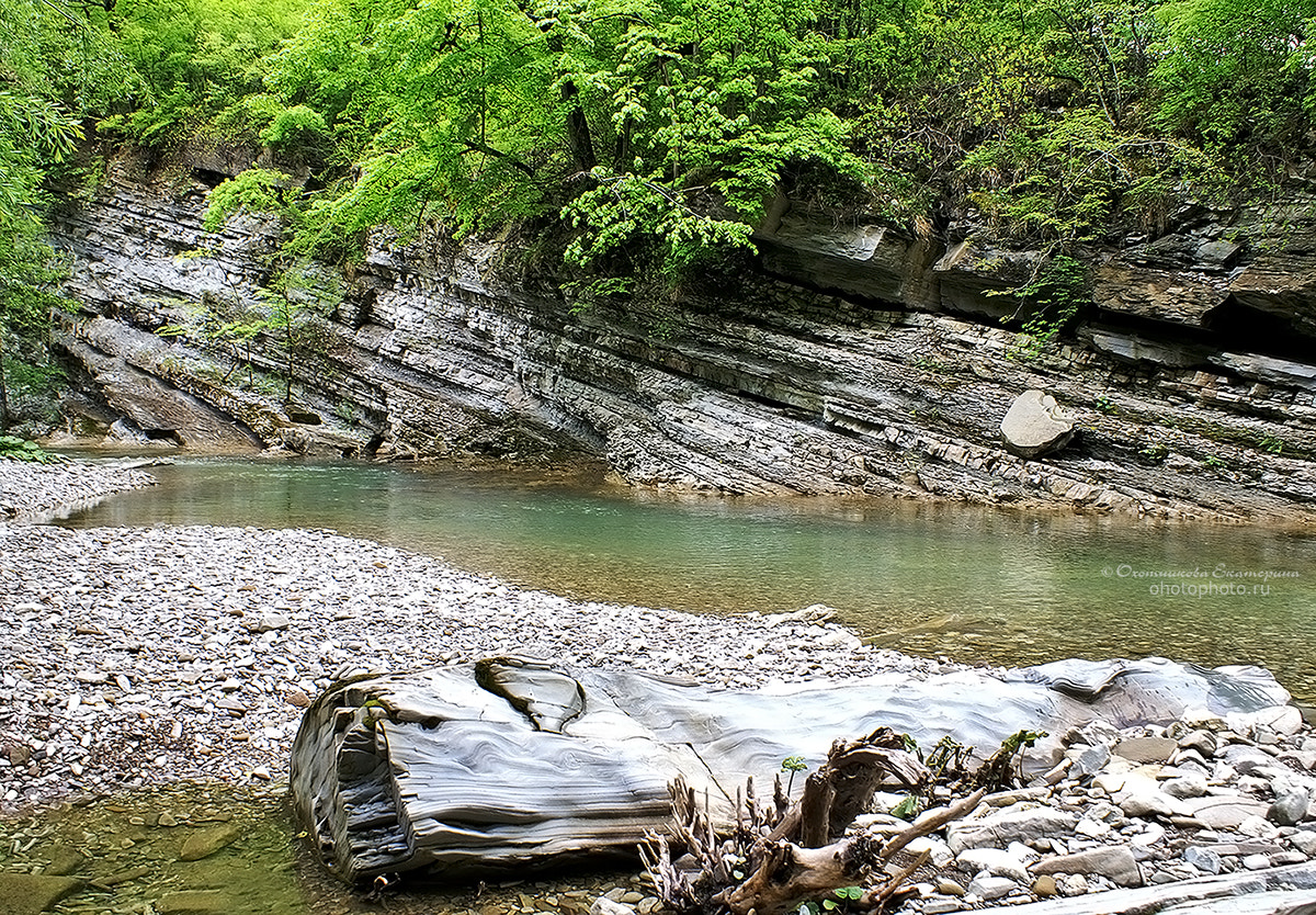 KONICA MINOLTA DYNAX 5D sample photo. On the river pshada, caucasus photography