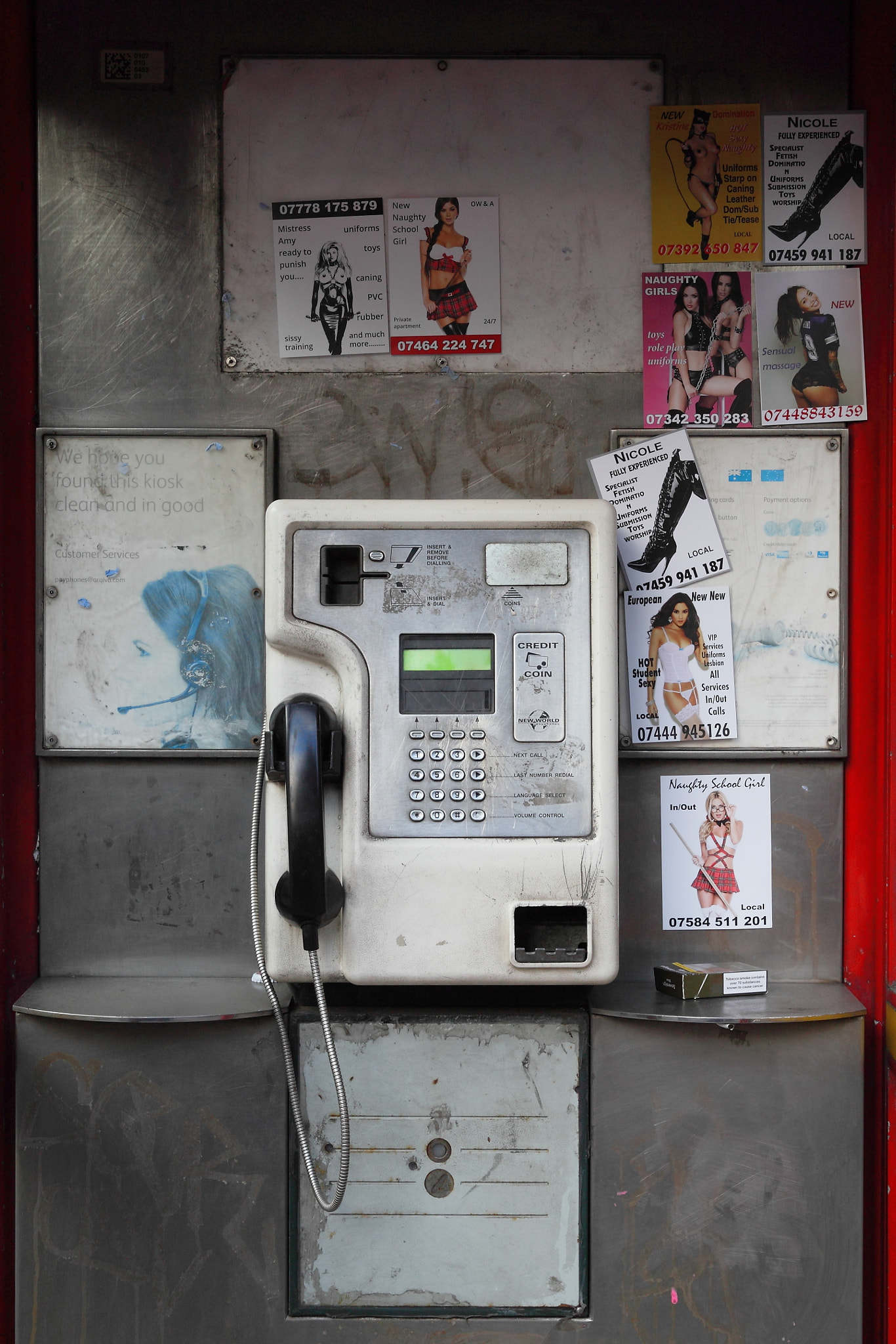 Canon EF 24-70mm F2.8L II USM sample photo. "we hope you found this kiosk clean and in good" photography
