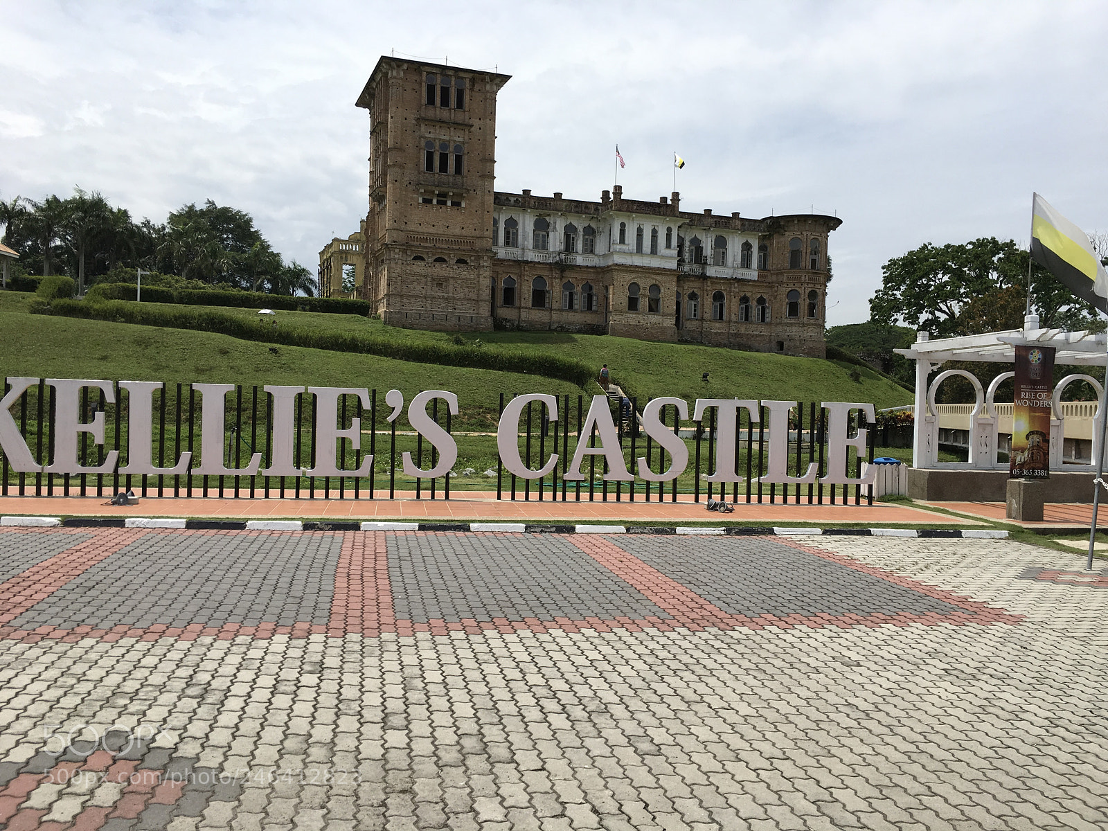 Apple iPad Pro sample photo. Kellie s castle malaysia photography