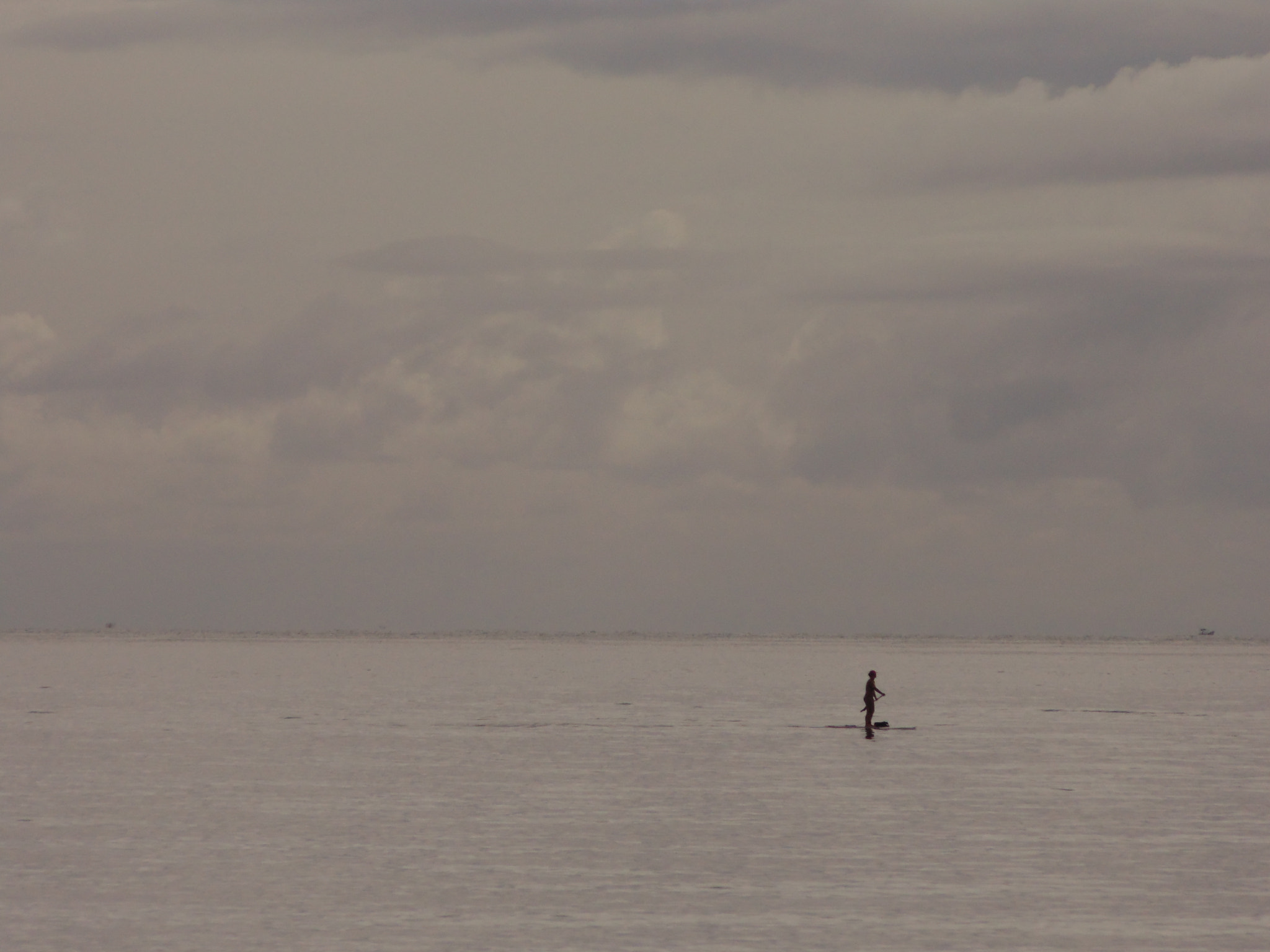 Sony DSC-H100 sample photo. Standing on the sea photography