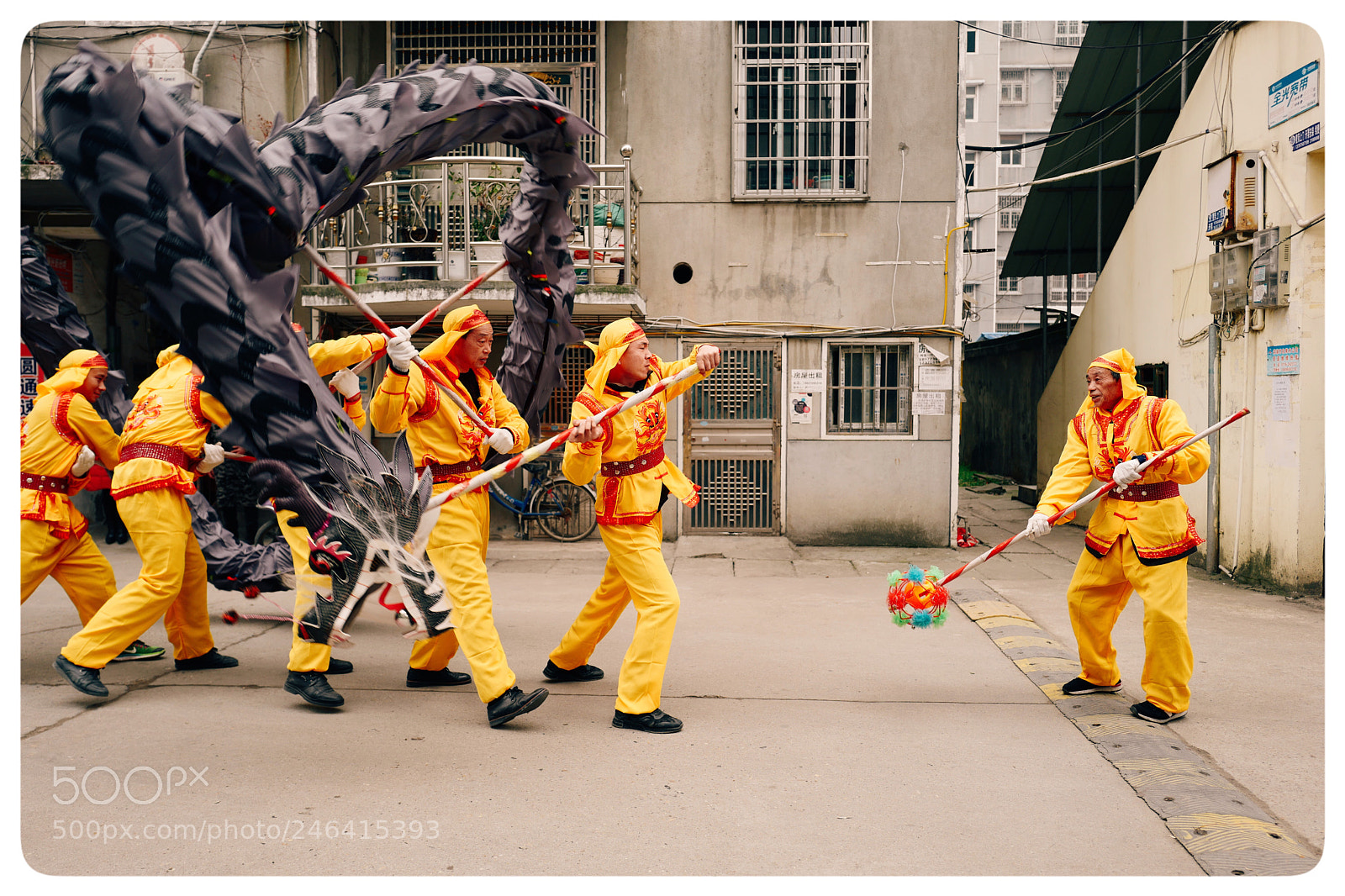 Leica Q (Typ 116) sample photo. Dragon-lantern show 5 photography