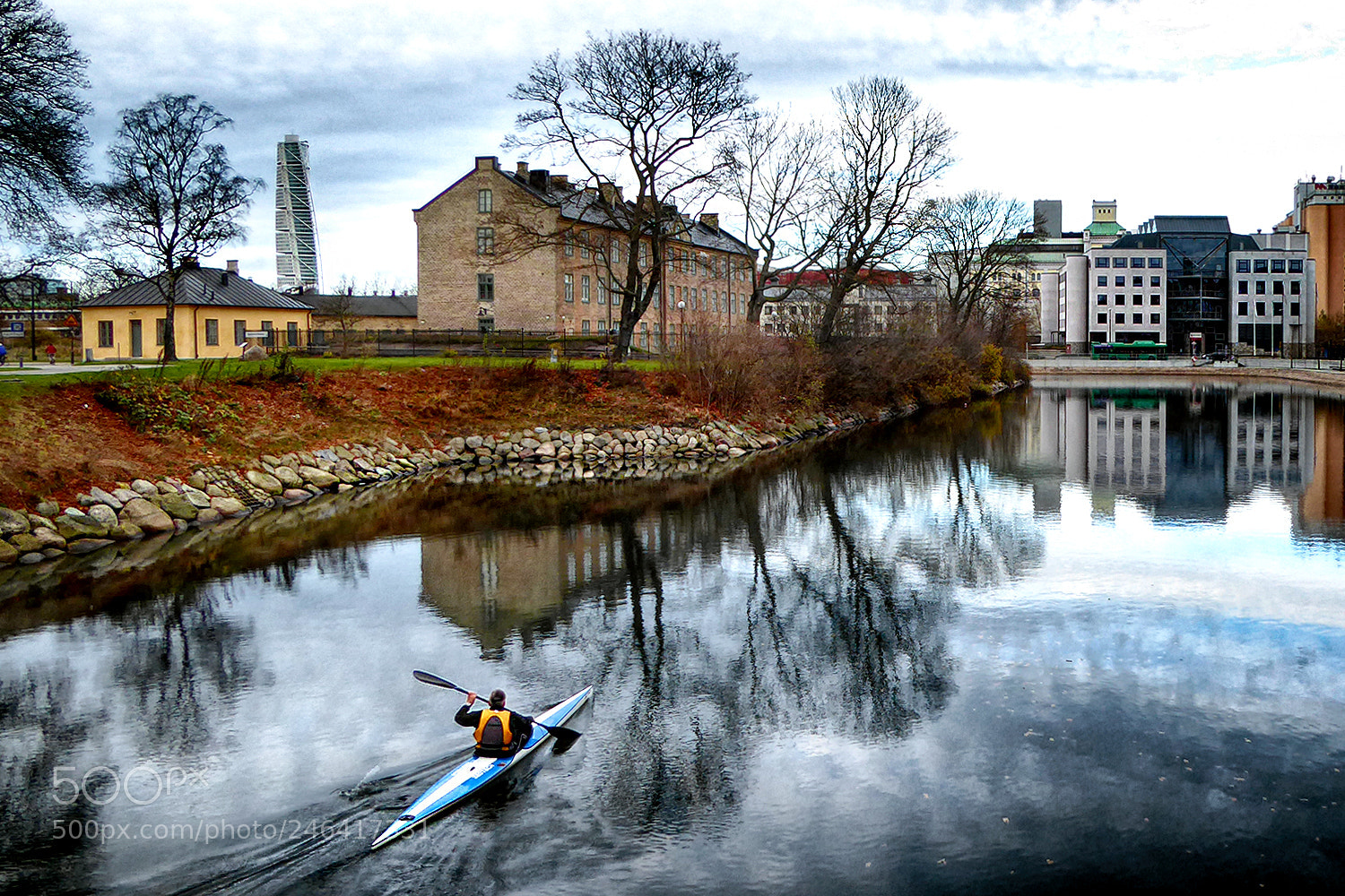 Panasonic Lumix DMC-ZS50 (Lumix DMC-TZ70) sample photo. Kayaking in malmö photography