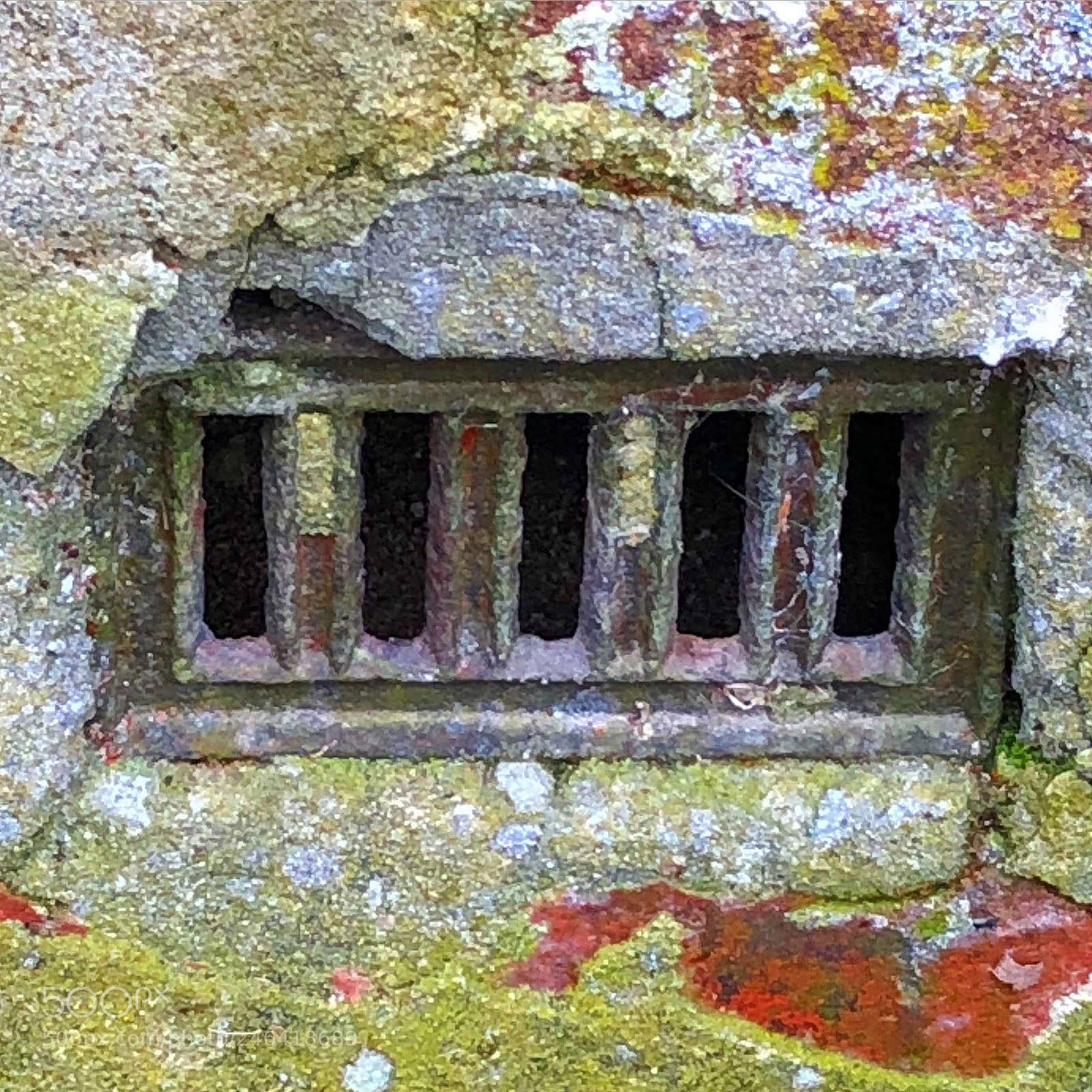 Apple iPhone 8 Plus sample photo. Rusty metal and old photography