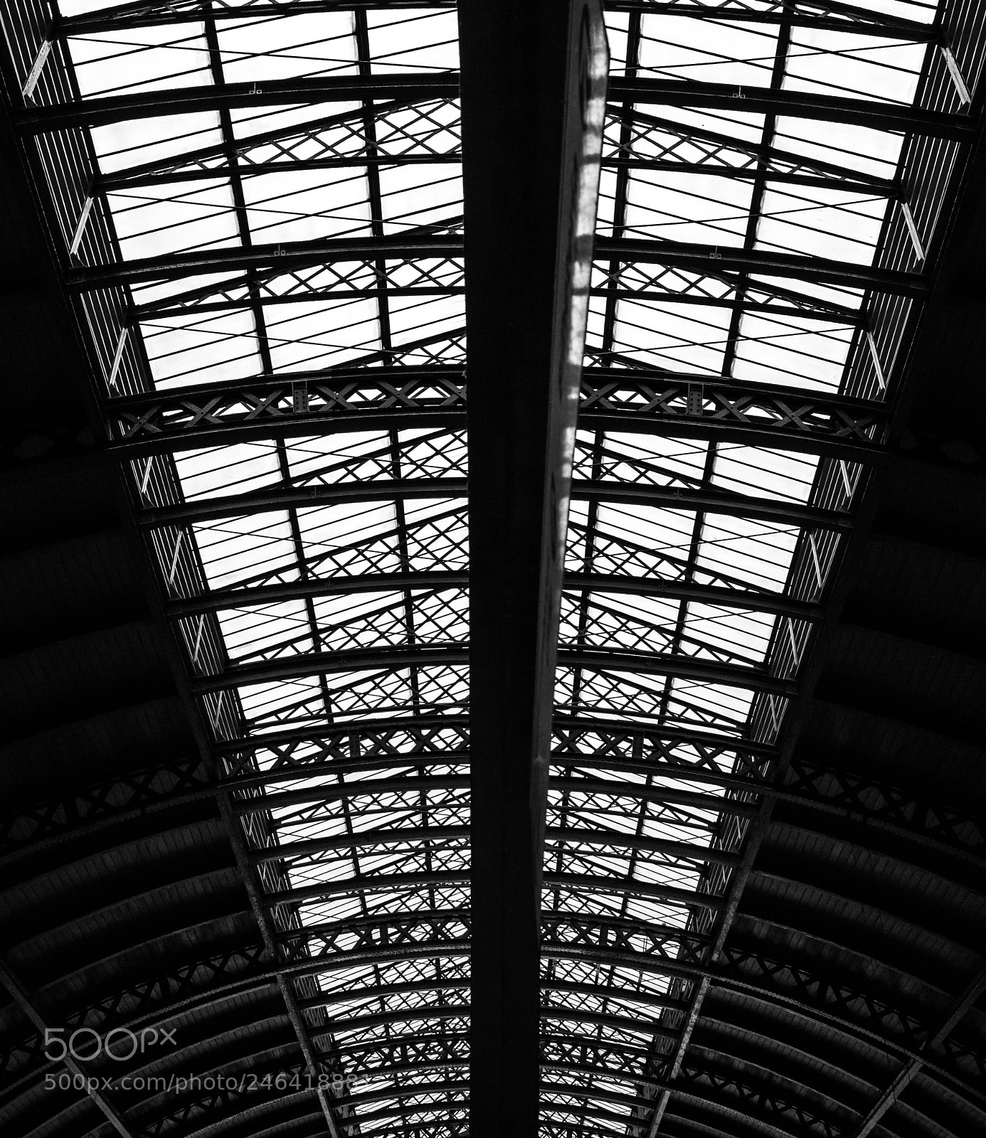 Canon EOS 700D (EOS Rebel T5i / EOS Kiss X7i) sample photo. Luz station photography