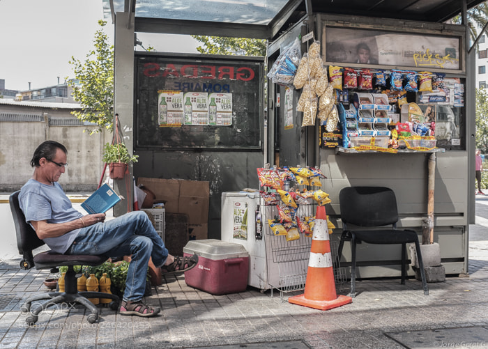 Fujifilm X100F sample photo. Streetphotography in vivo photography