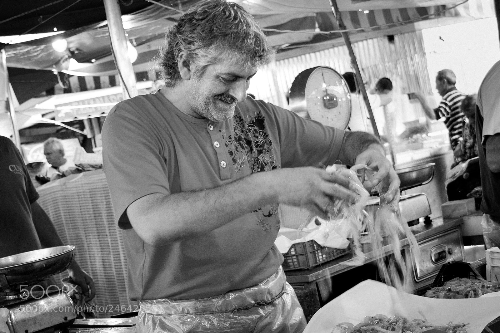 Canon EOS 1000D (EOS Digital Rebel XS / EOS Kiss F) sample photo. Catania fish market photography