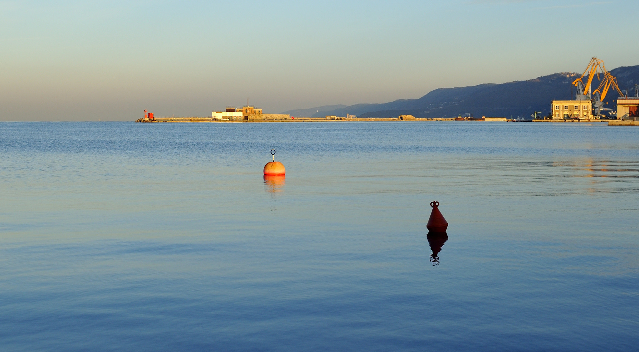 Nikon D3 + Nikon AF Nikkor 35mm F2D sample photo. The color of awakening photography