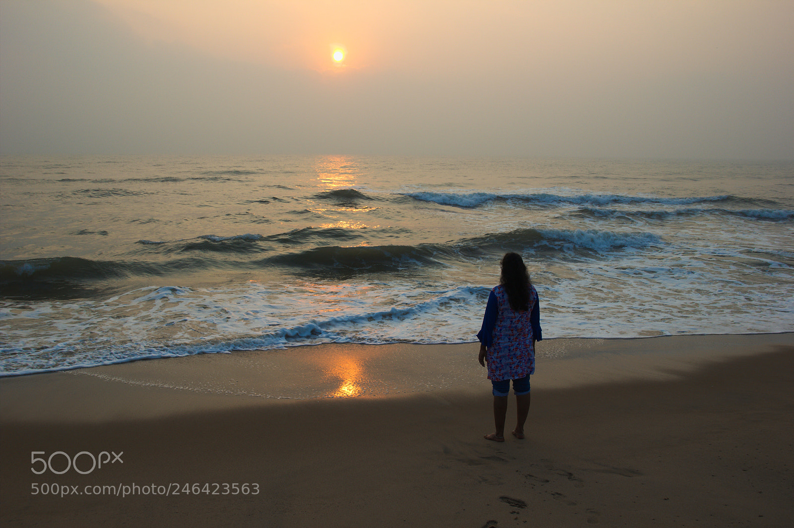 Canon EF-S 18-135mm F3.5-5.6 IS sample photo. Morning at the beach photography