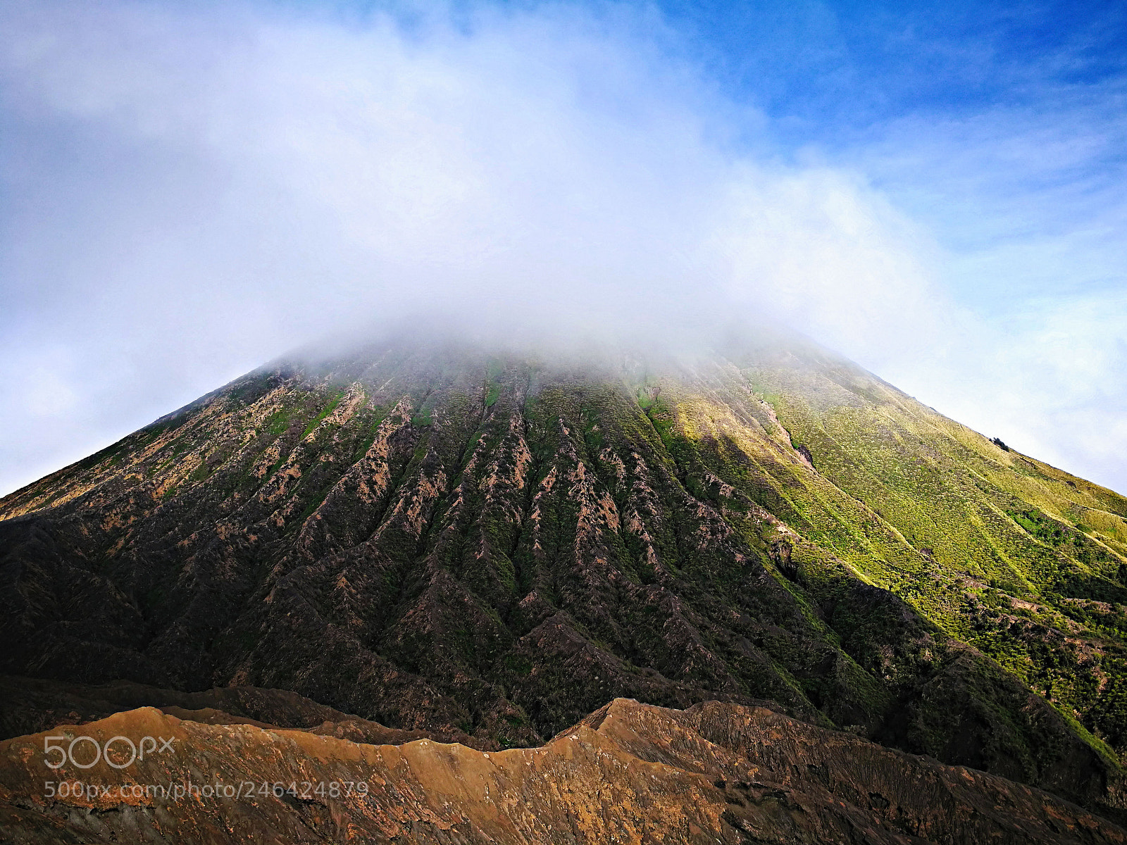 HUAWEI P9 Plus sample photo. The volcano mountain photography