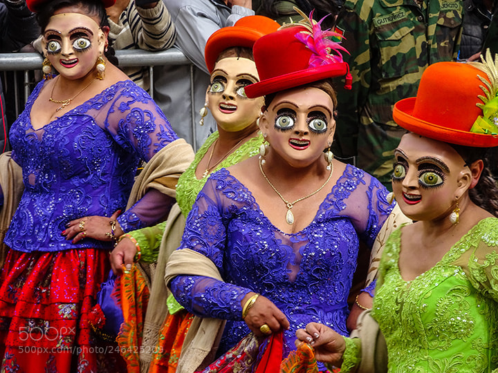 Sony Cyber-shot DSC-HX90V sample photo. Ladies of the carnaval photography
