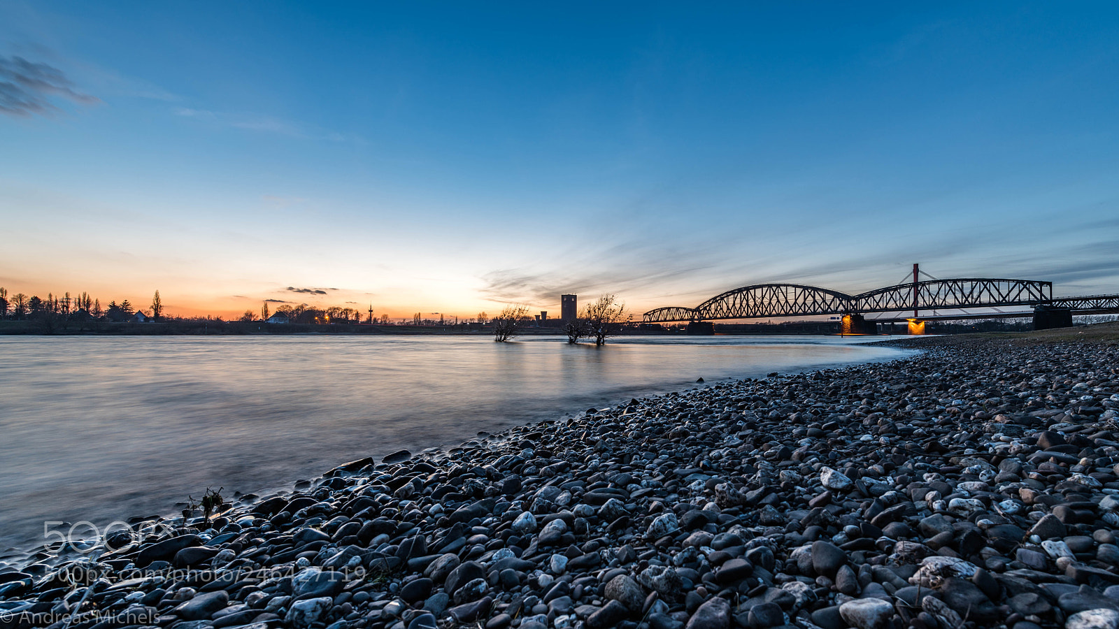 Nikon D850 sample photo. Haus-knipp-eisenbahnbrücke. photography