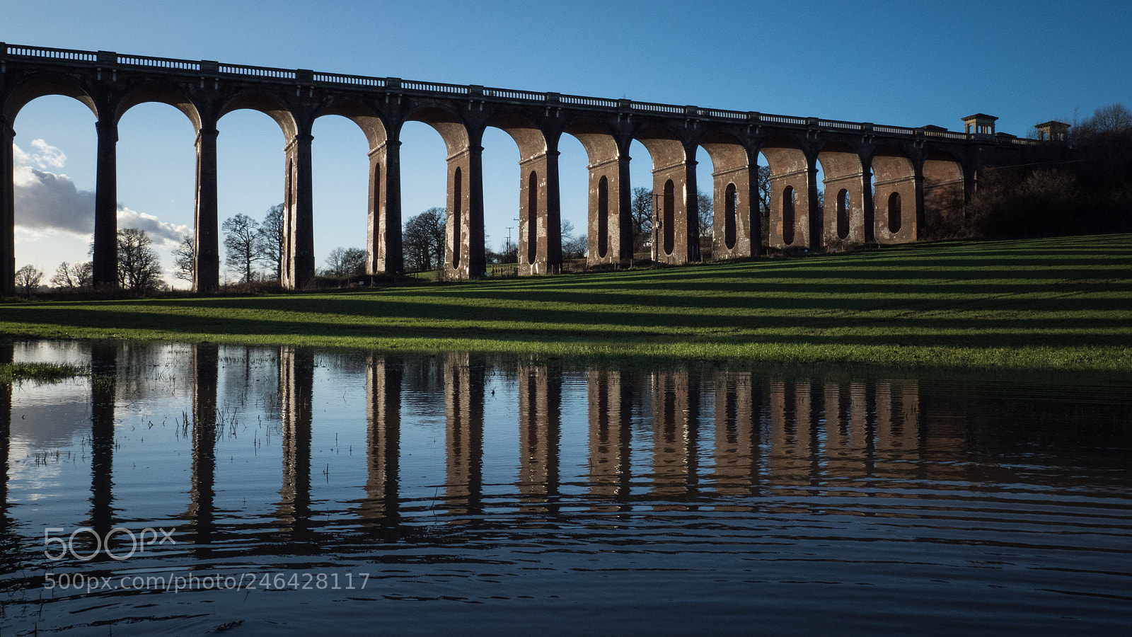 Olympus OM-D E-M1 Mark II sample photo. Shadows & reflections photography