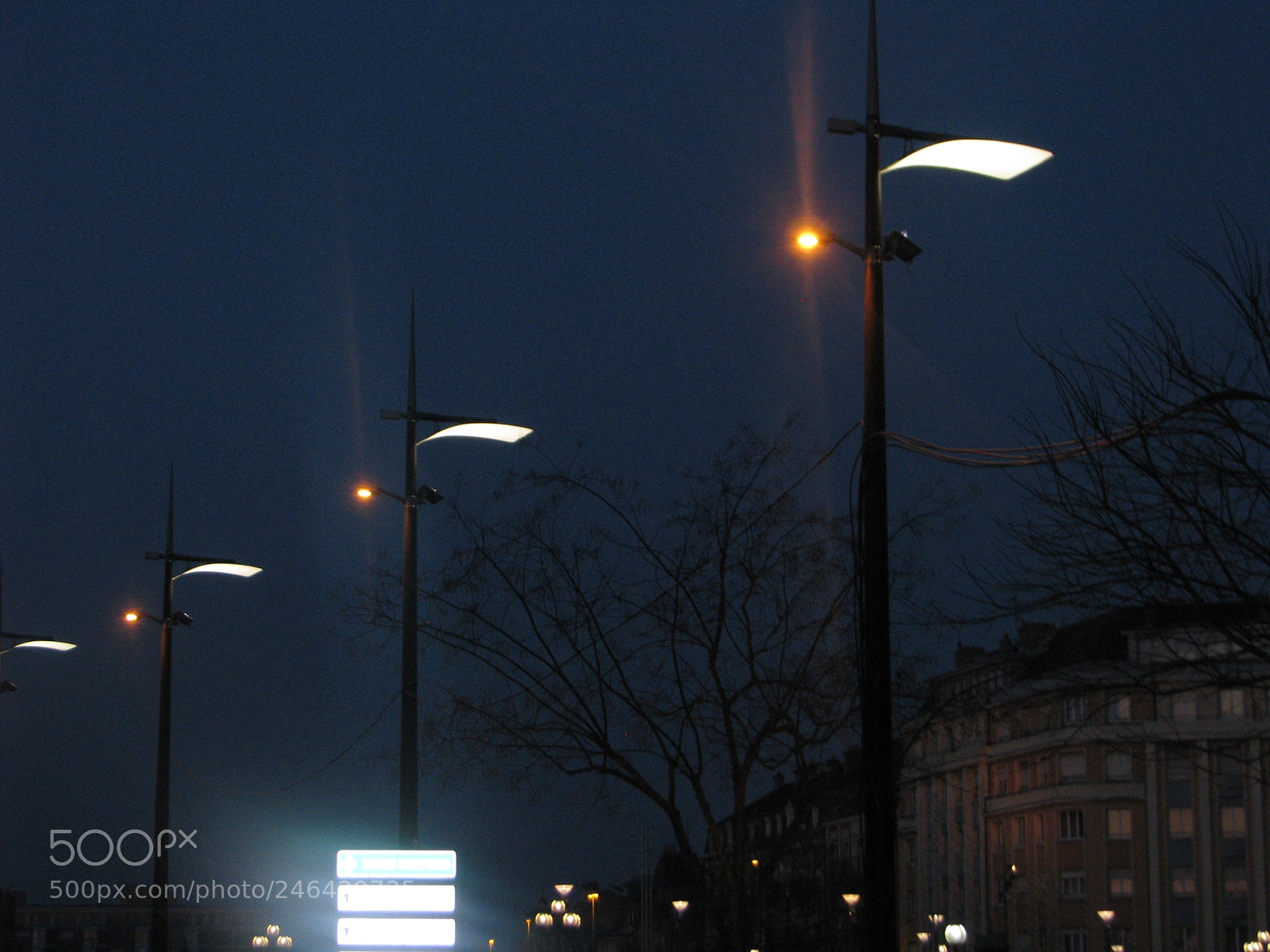 Canon POWERSHOT S5 IS sample photo. Designlight théatre photography