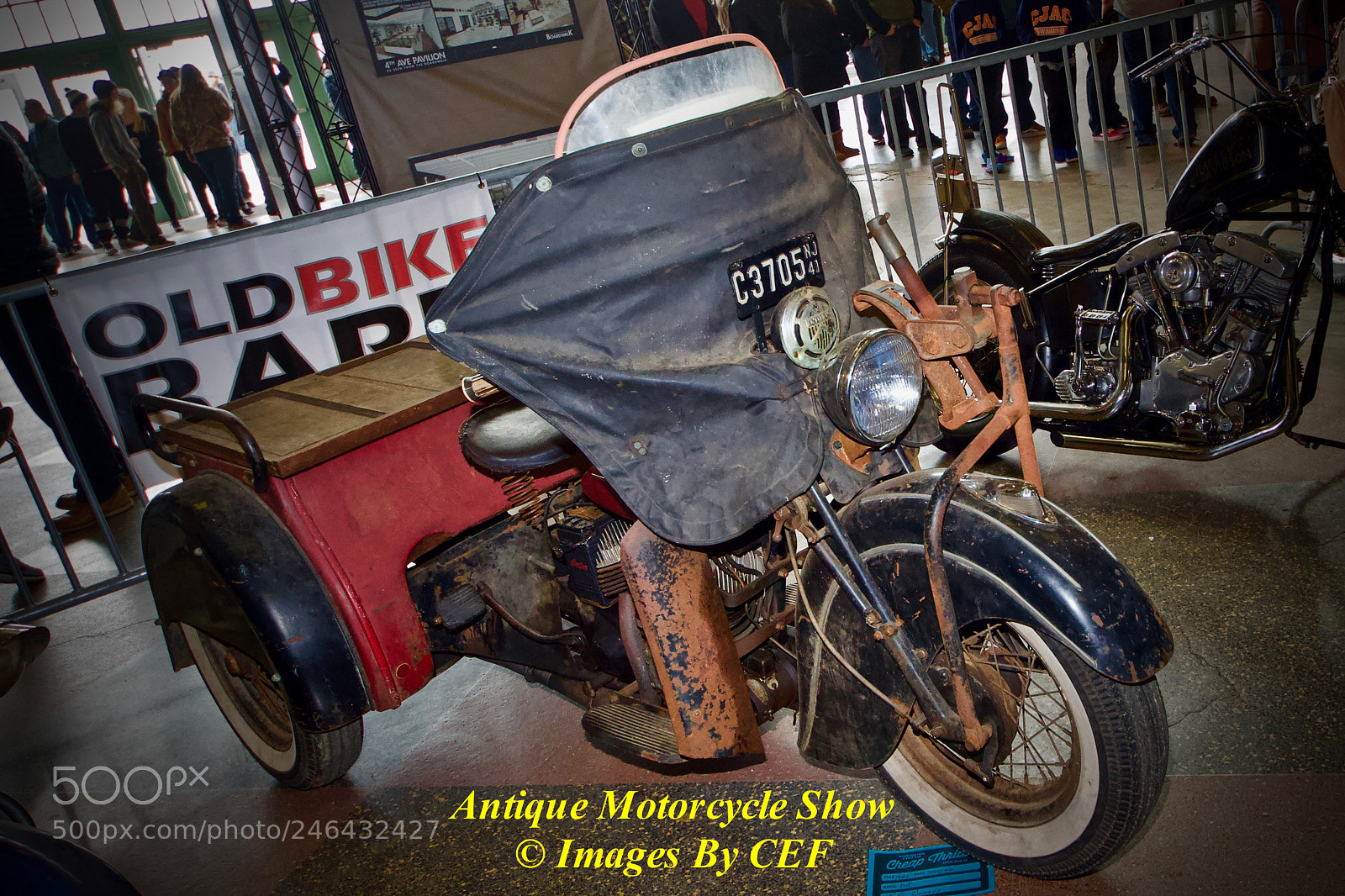 Canon EOS 60D sample photo. Antique motorcycle photography