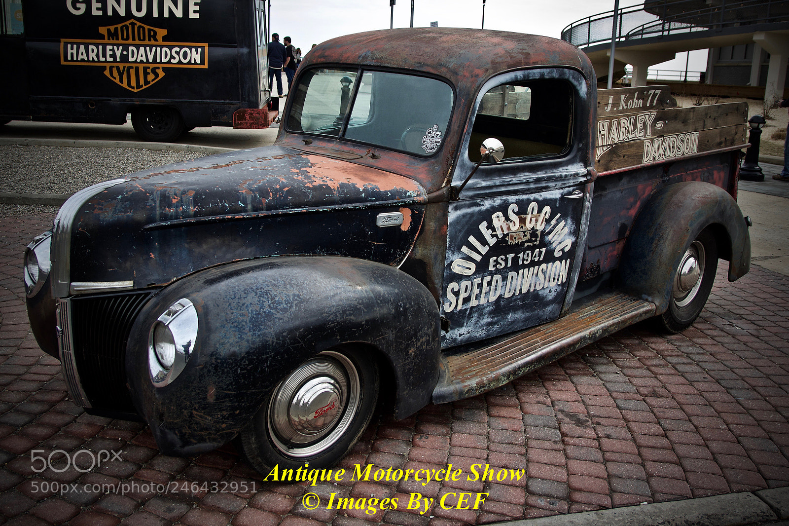 Canon EOS 60D sample photo. Antique motorcycle photography