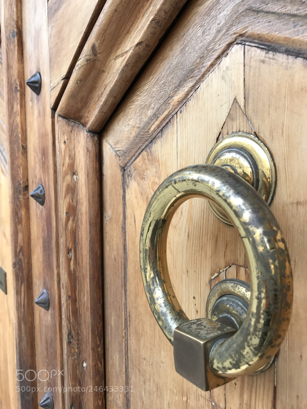 Apple iPhone 7 Plus sample photo. Simple door photography