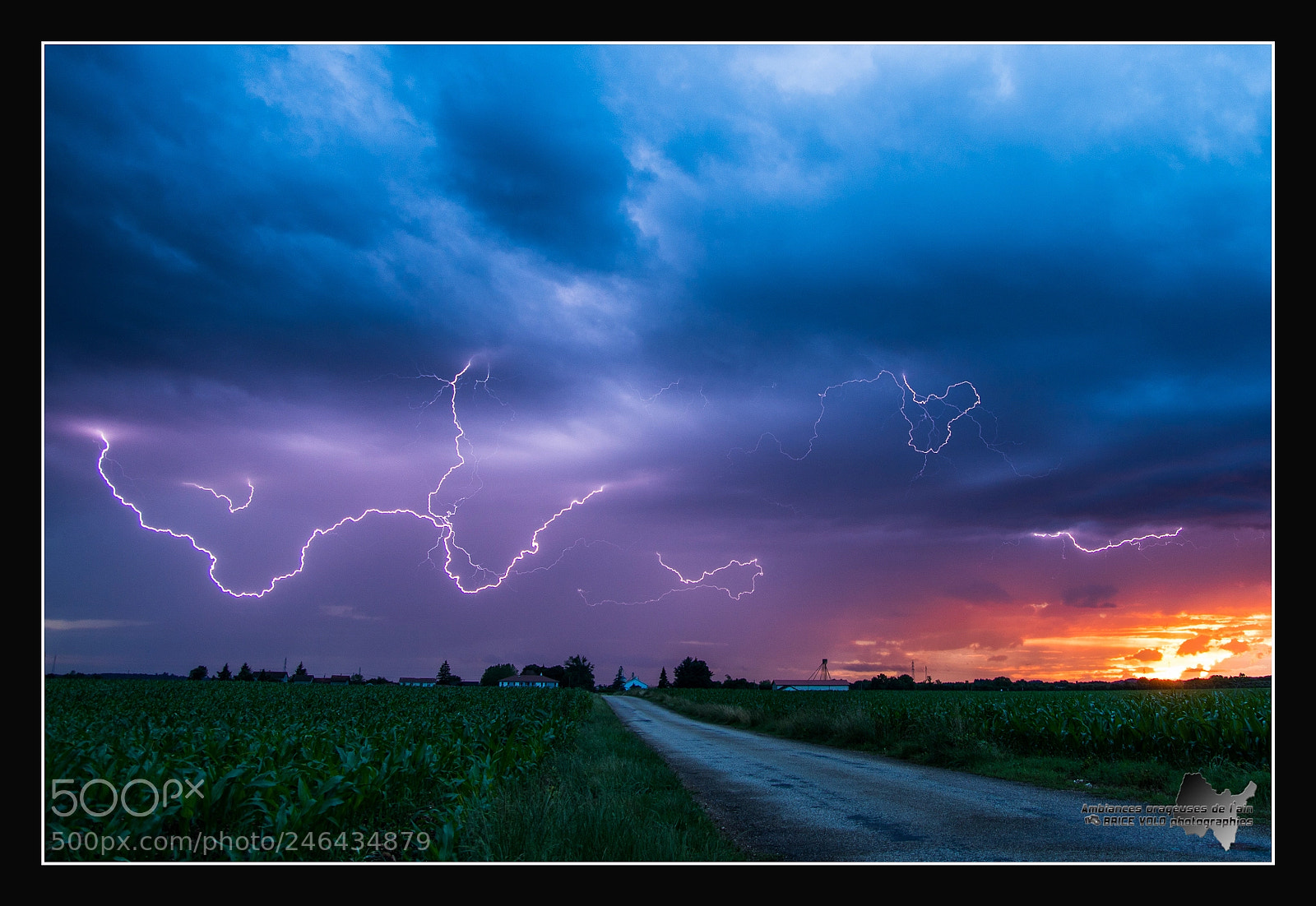 Sony ILCA-77M2 sample photo. Electric sky photography