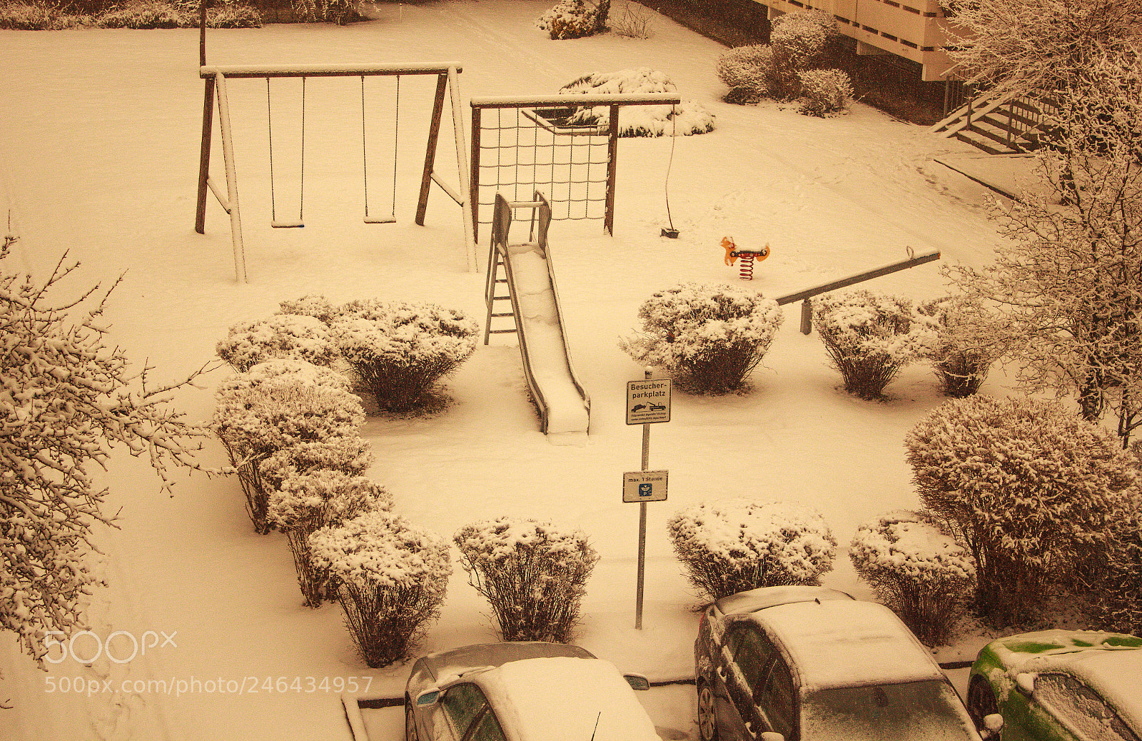 Canon EOS 550D (EOS Rebel T2i / EOS Kiss X4) sample photo. Munich under snow photography