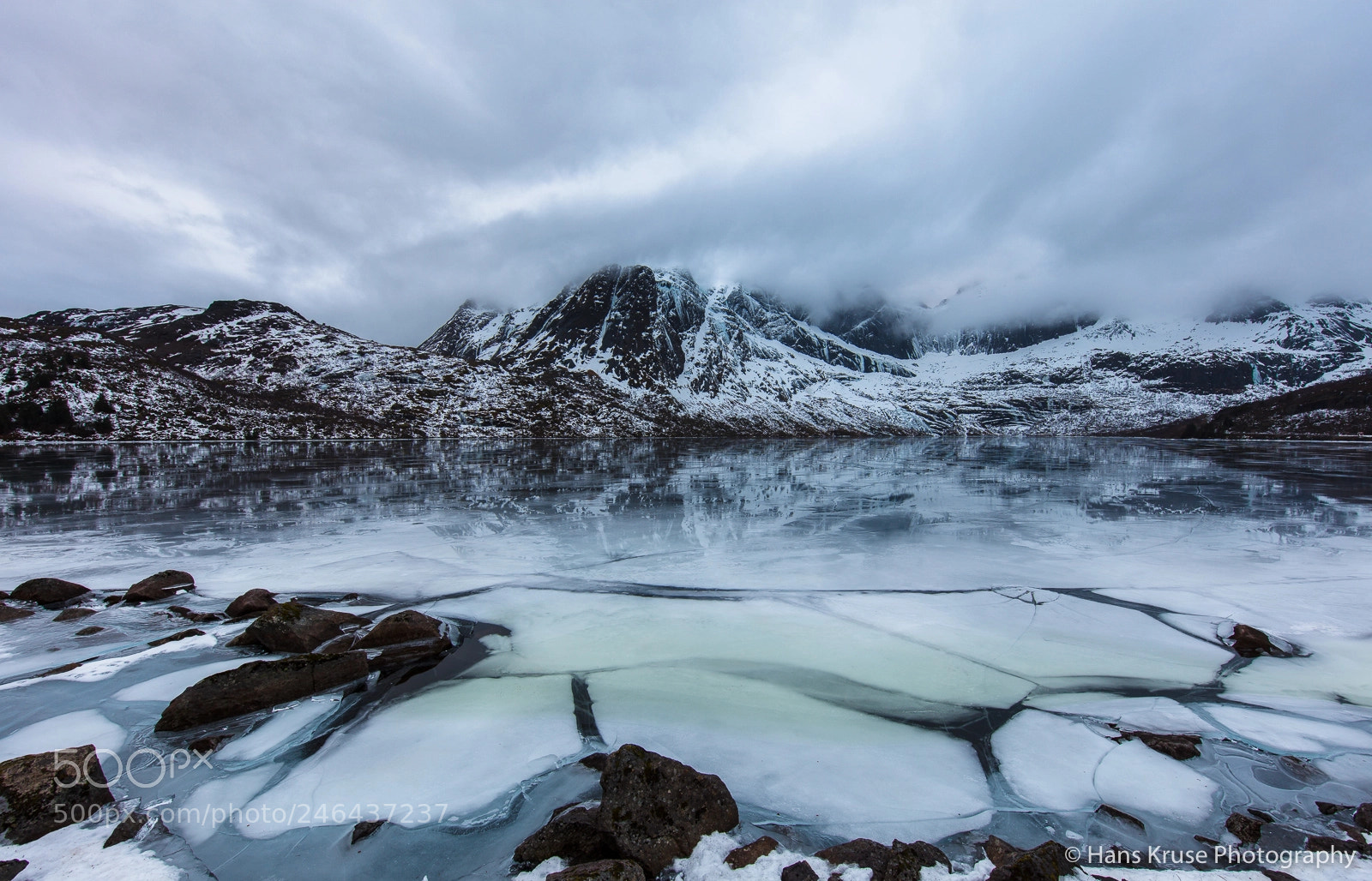 Canon EOS 5DS R sample photo. Icy lake photography