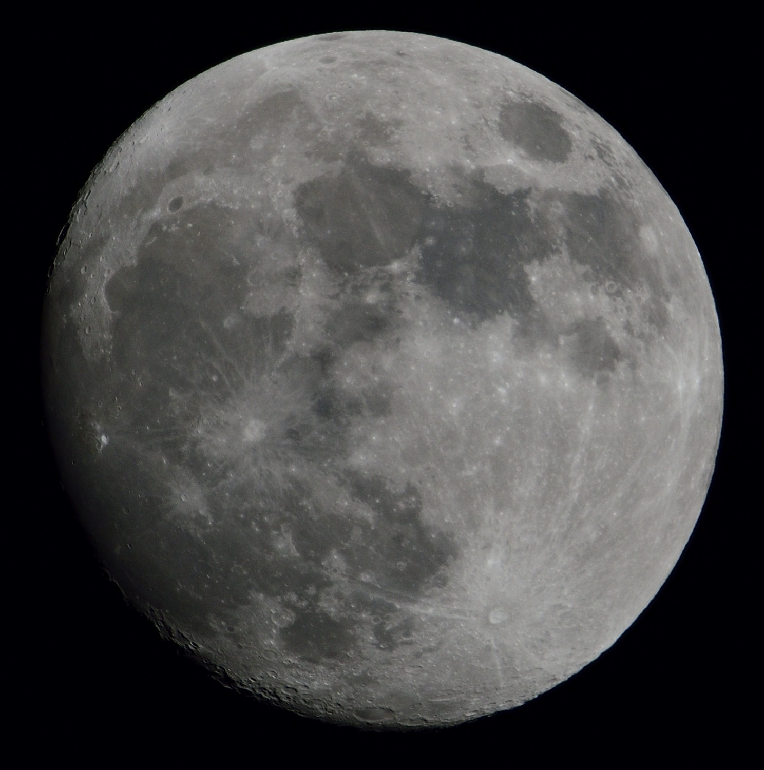 Sigma 150-600mm F5-6.3 DG OS HSM | C sample photo. Moon photography
