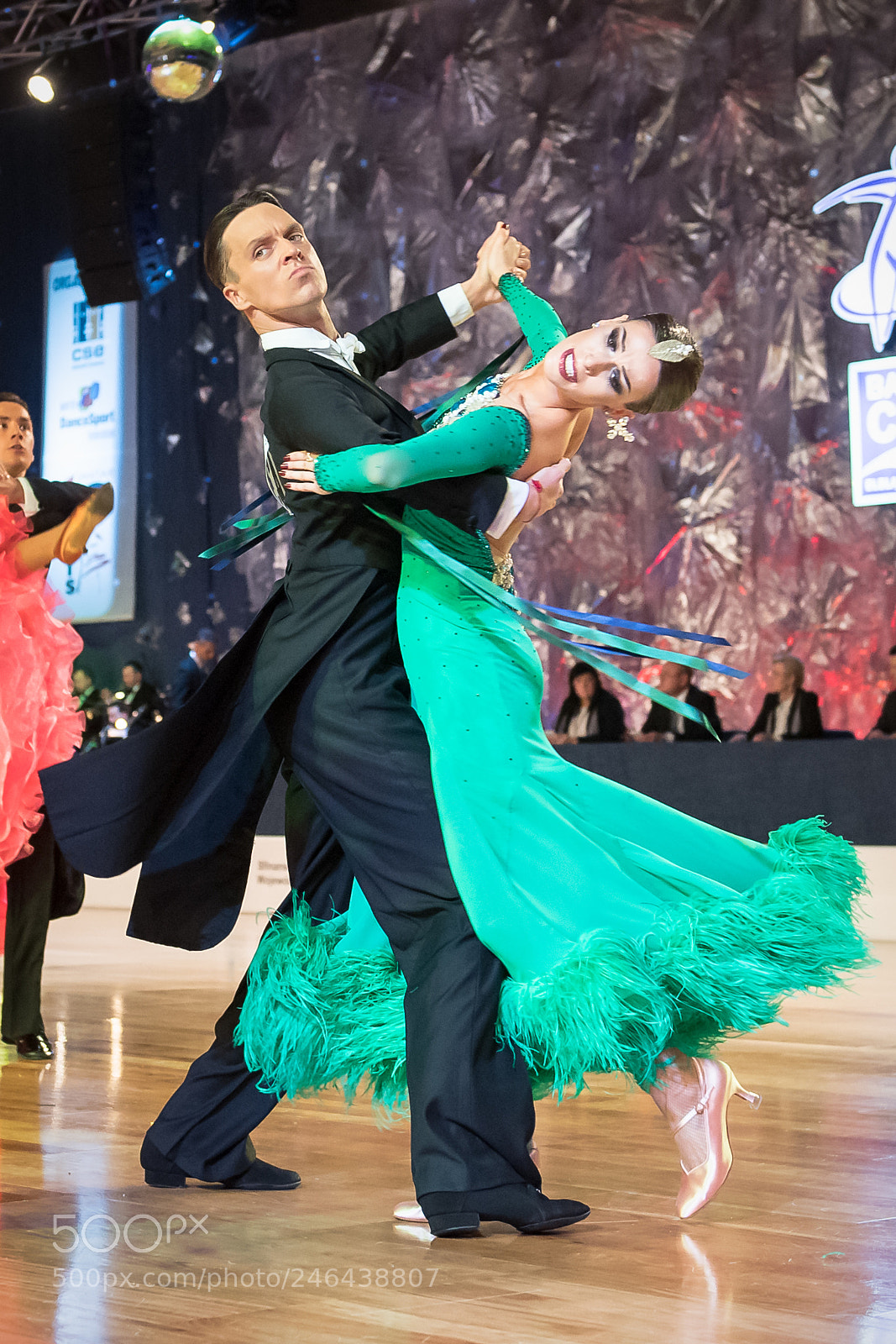 Nikon D5 sample photo. Dancers dancing standard dance photography