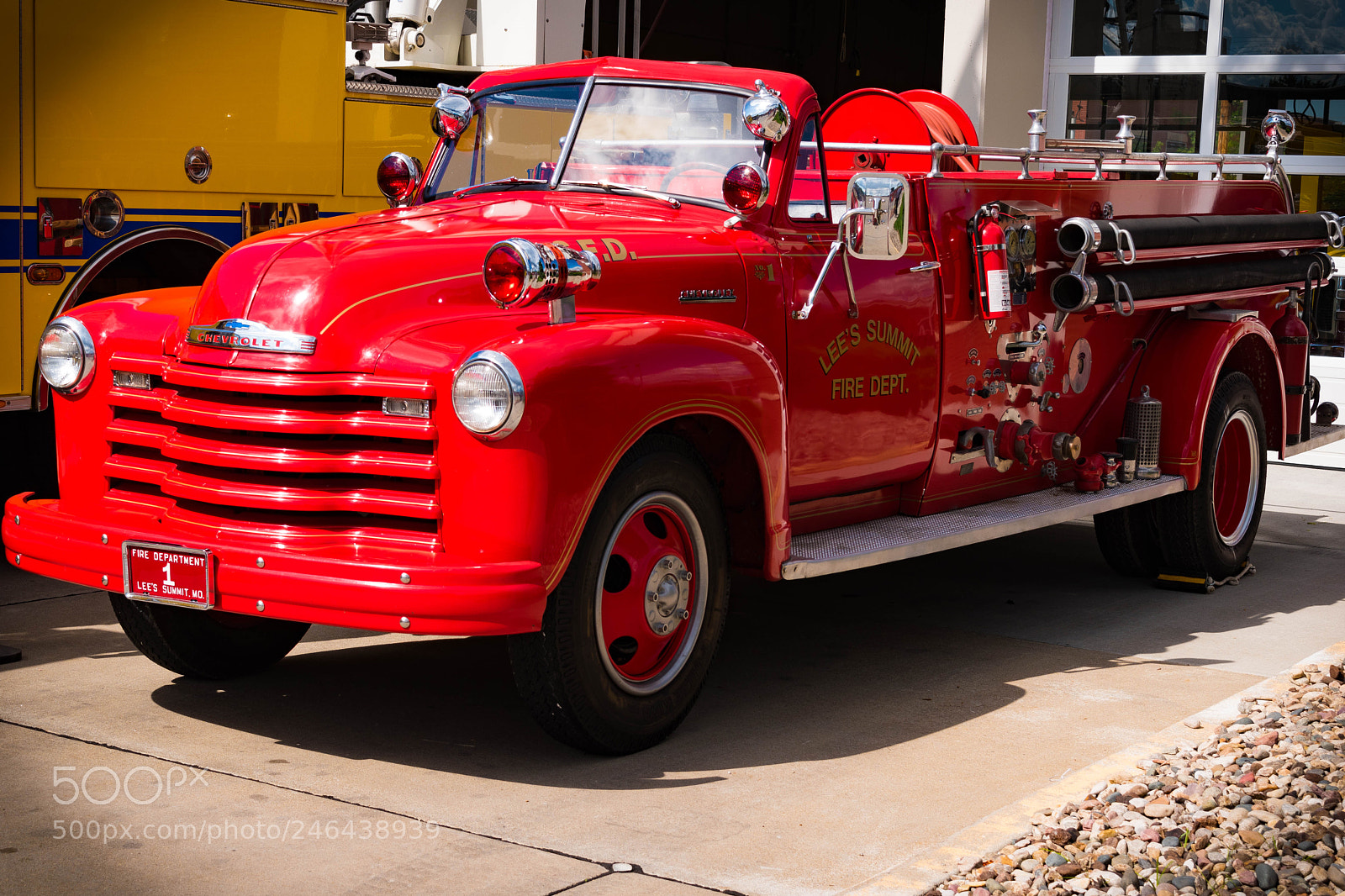 Nikon D5500 sample photo. Vintage chevrolet fire truck photography