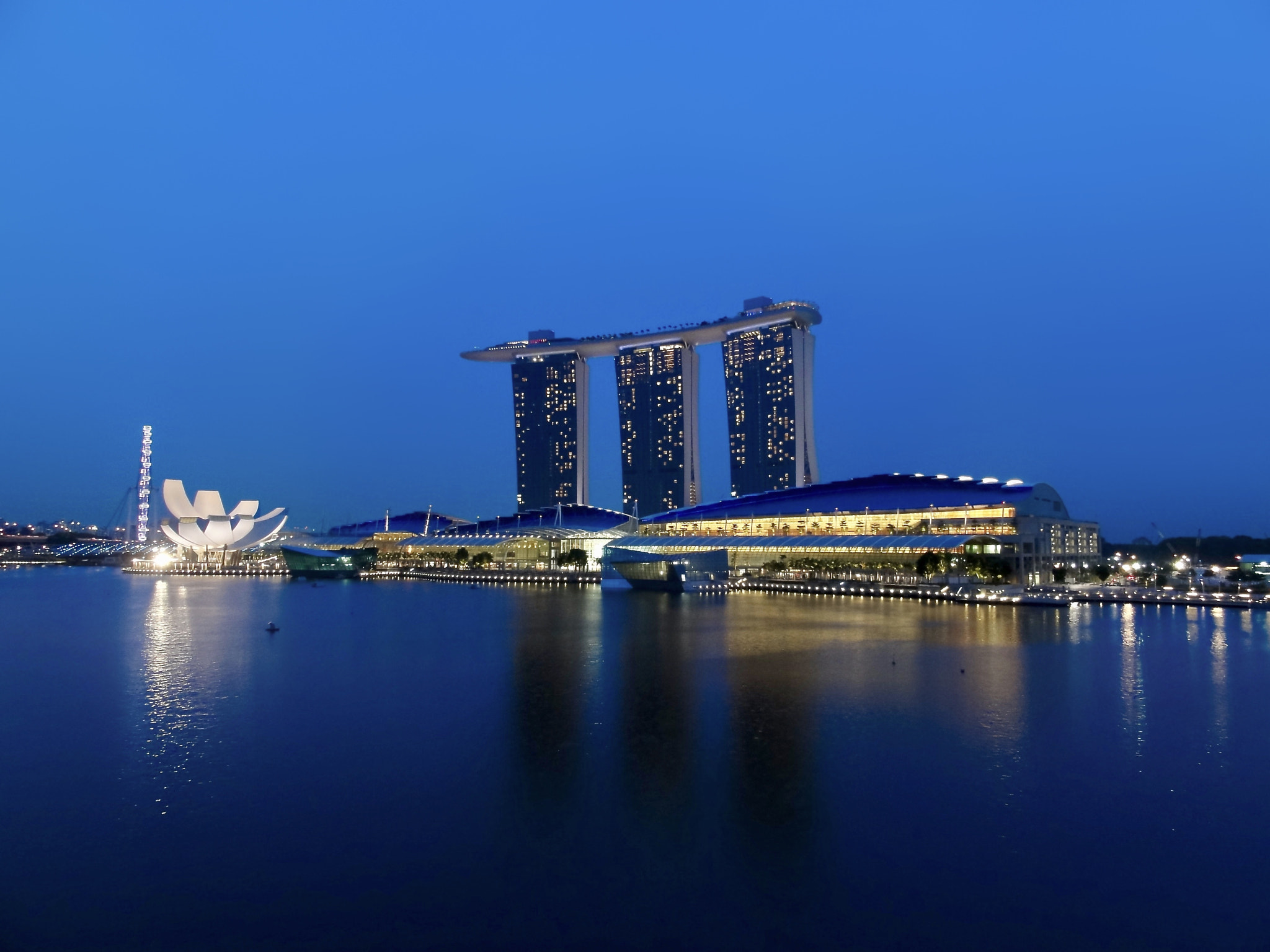 Sony DSC-HX5V sample photo. Marina bay sands, singapore photography