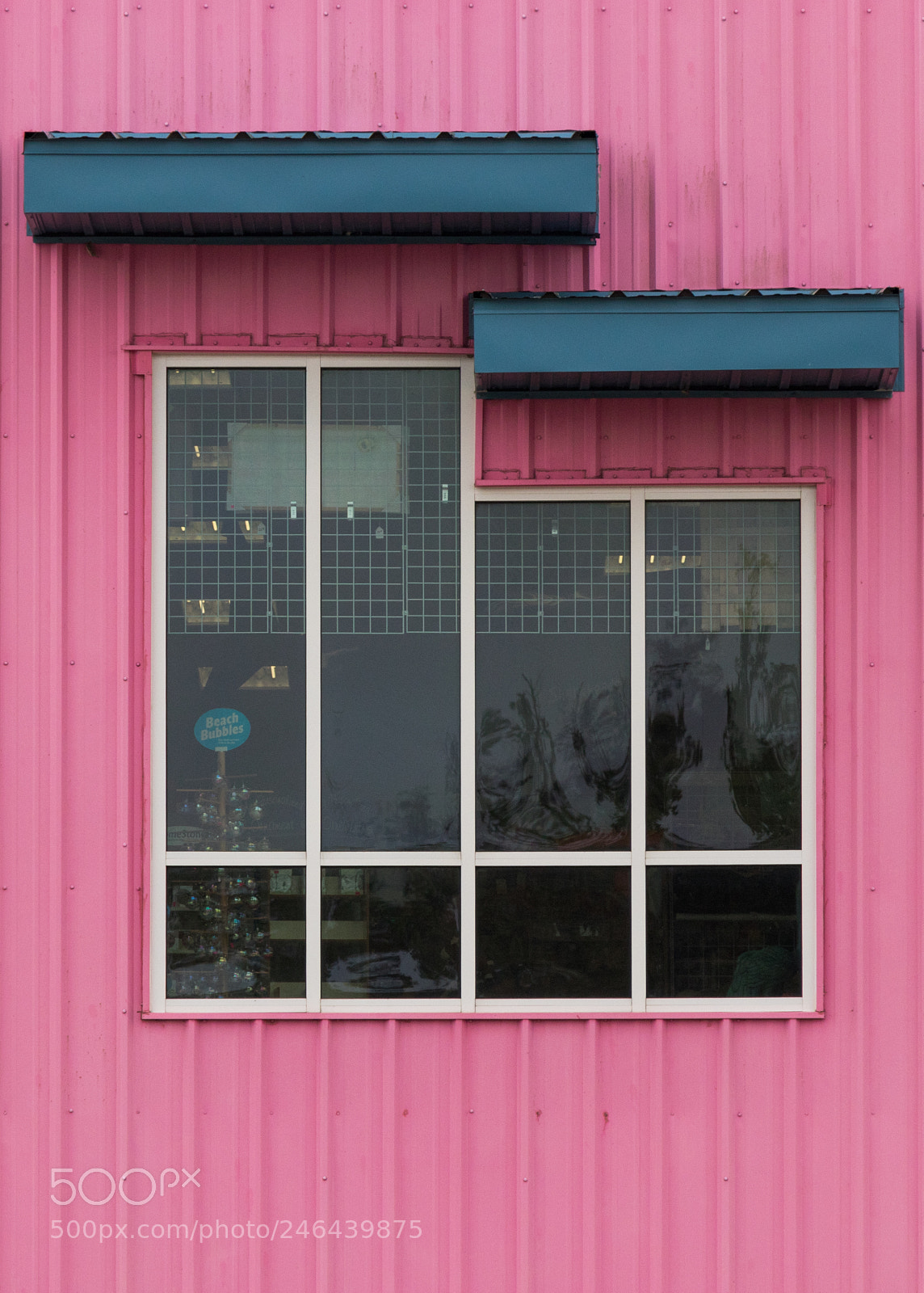 Canon EOS 80D sample photo. Pink windows photography