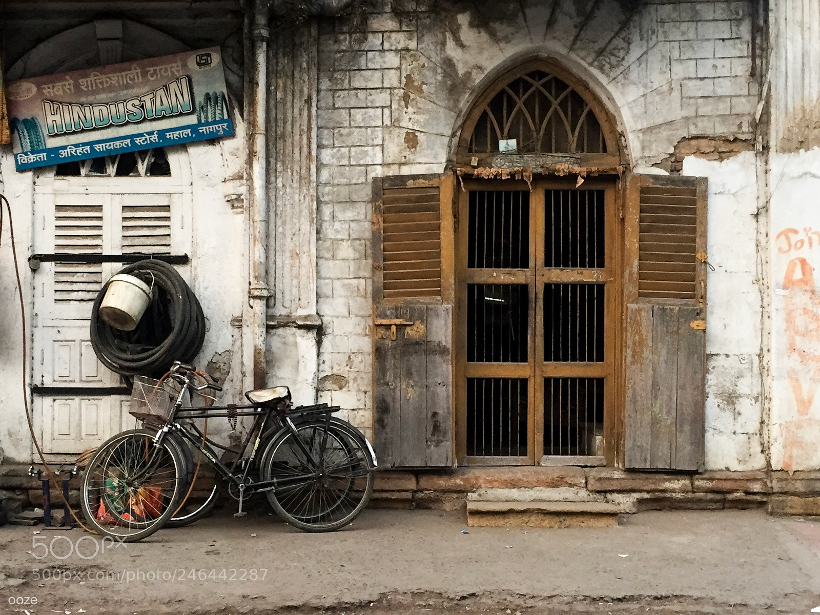 Apple iPhone 6 sample photo. A vintage architecture of photography