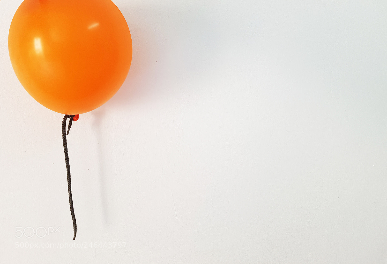 Samsung Galaxy S7 sample photo. Balloon on white background photography