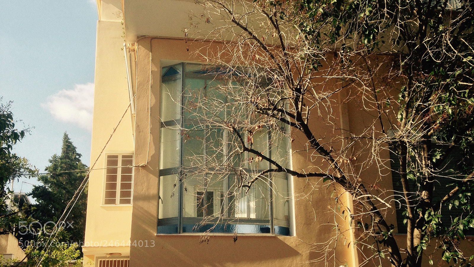 Apple iPhone 5 sample photo. Mystery-game houses really exist photography