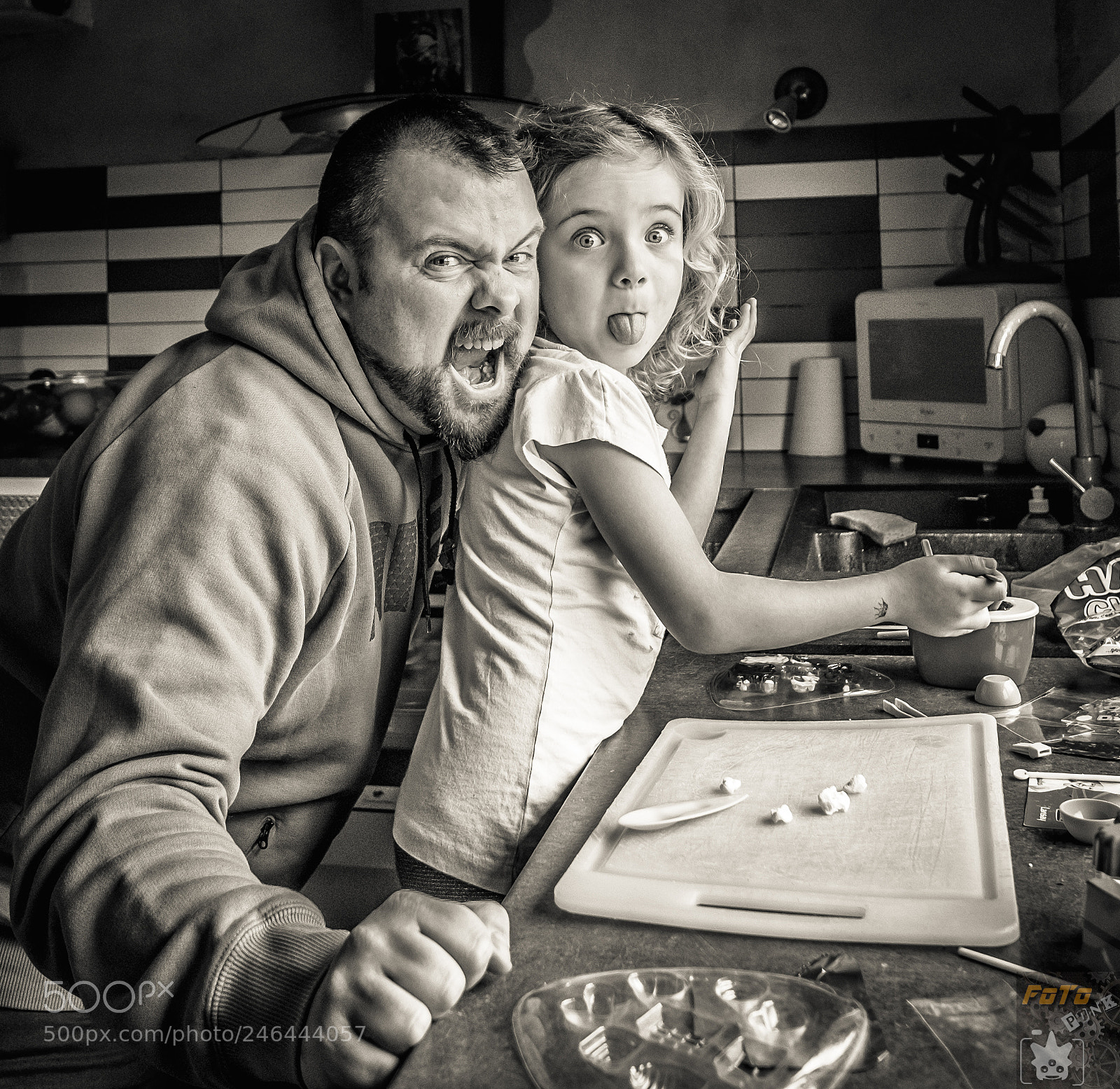 Fujifilm X-Pro2 sample photo. Crazy famille photography
