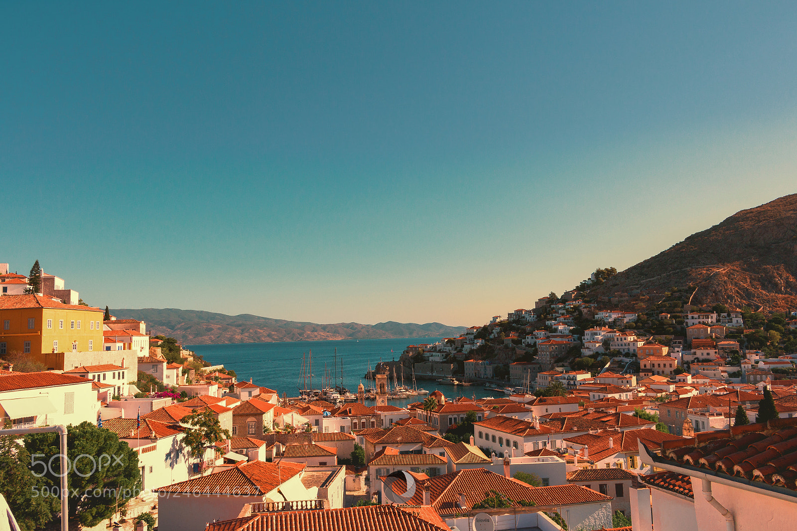 Canon EOS 700D (EOS Rebel T5i / EOS Kiss X7i) sample photo. Inside hydra photography